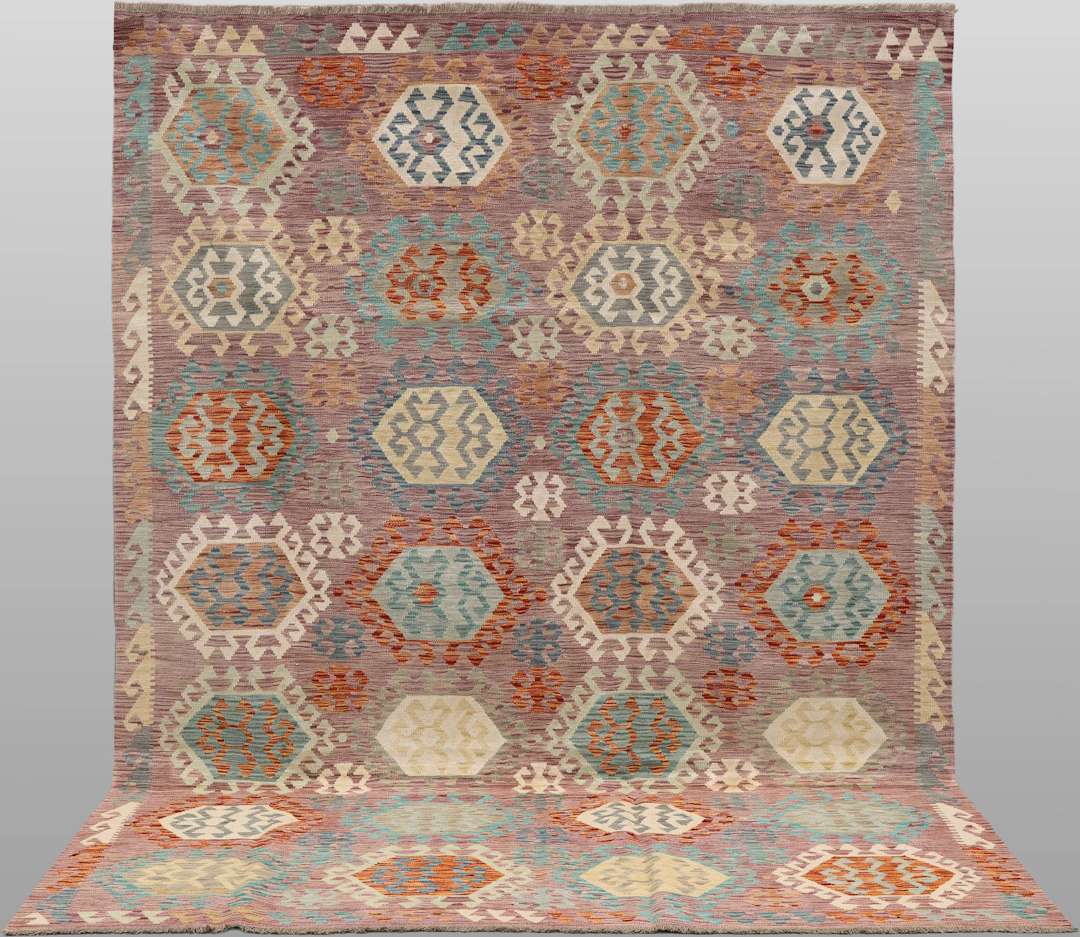 MATTA, "Kelim", 297 x 210 cm.