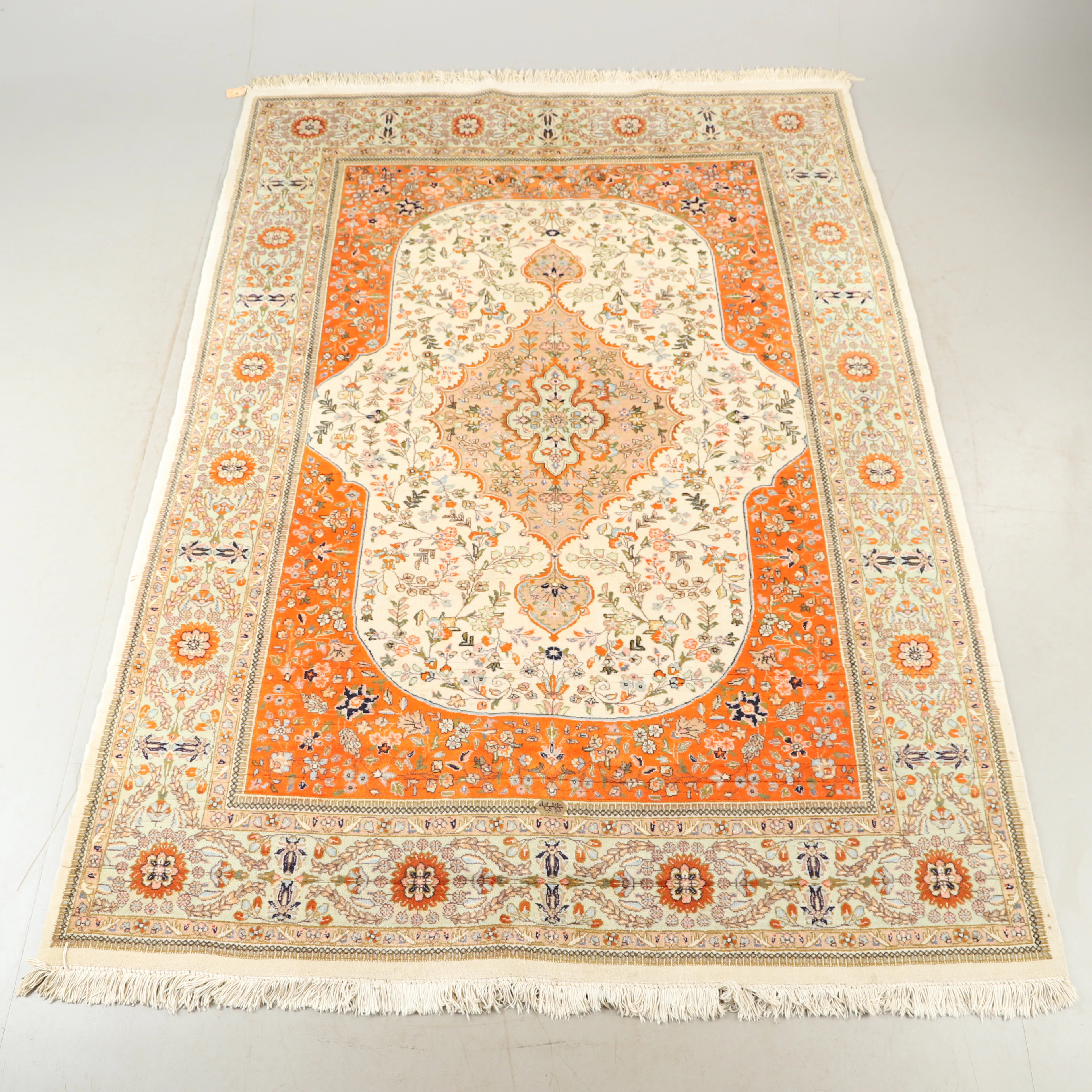 MATTA, Tabriz, Persien, signerad, 290 x 195 cm.