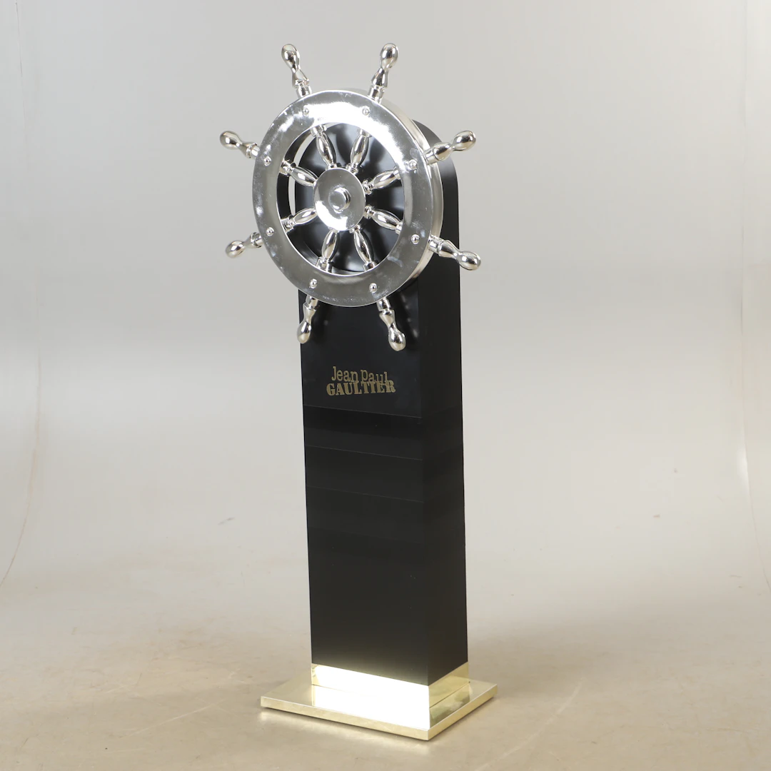 BUTIKSDISPLAY, målad metall, 1900/2000-tal.