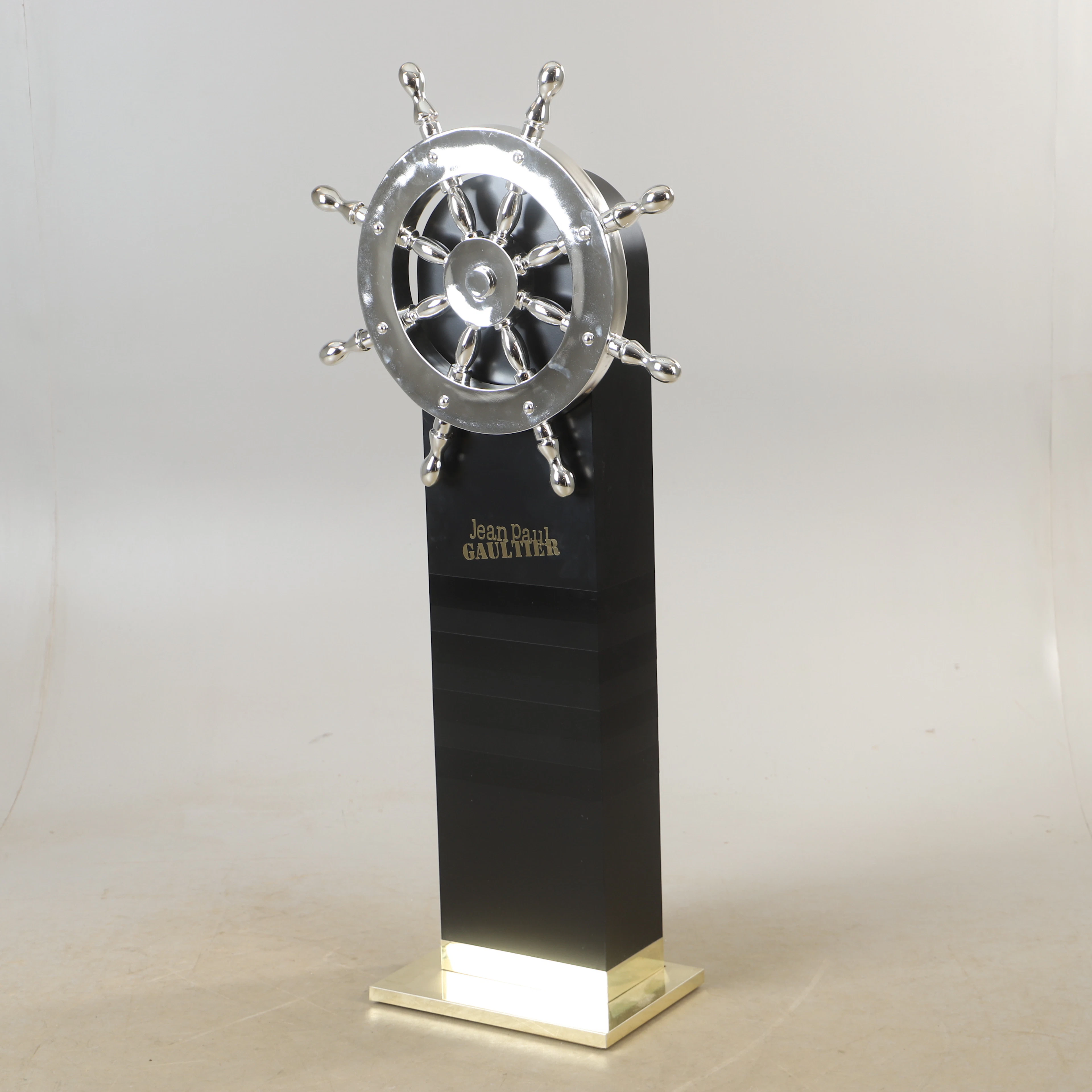 BUTIKSDISPLAY, målad metall, 1900/2000-tal.