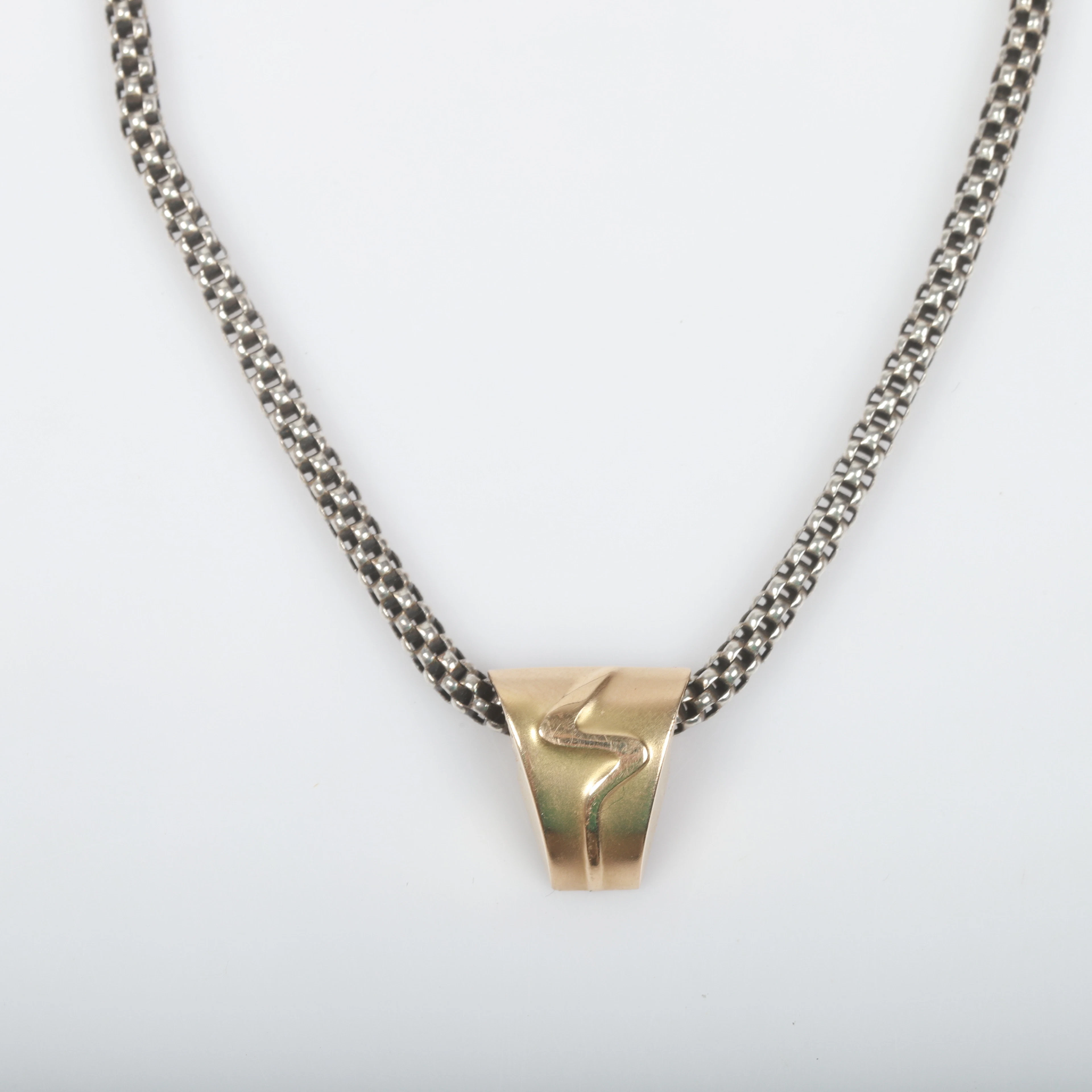 PERNILLA WIBERG. Collier, 18 K guld och sterlingsilver, Alton, Falköping.