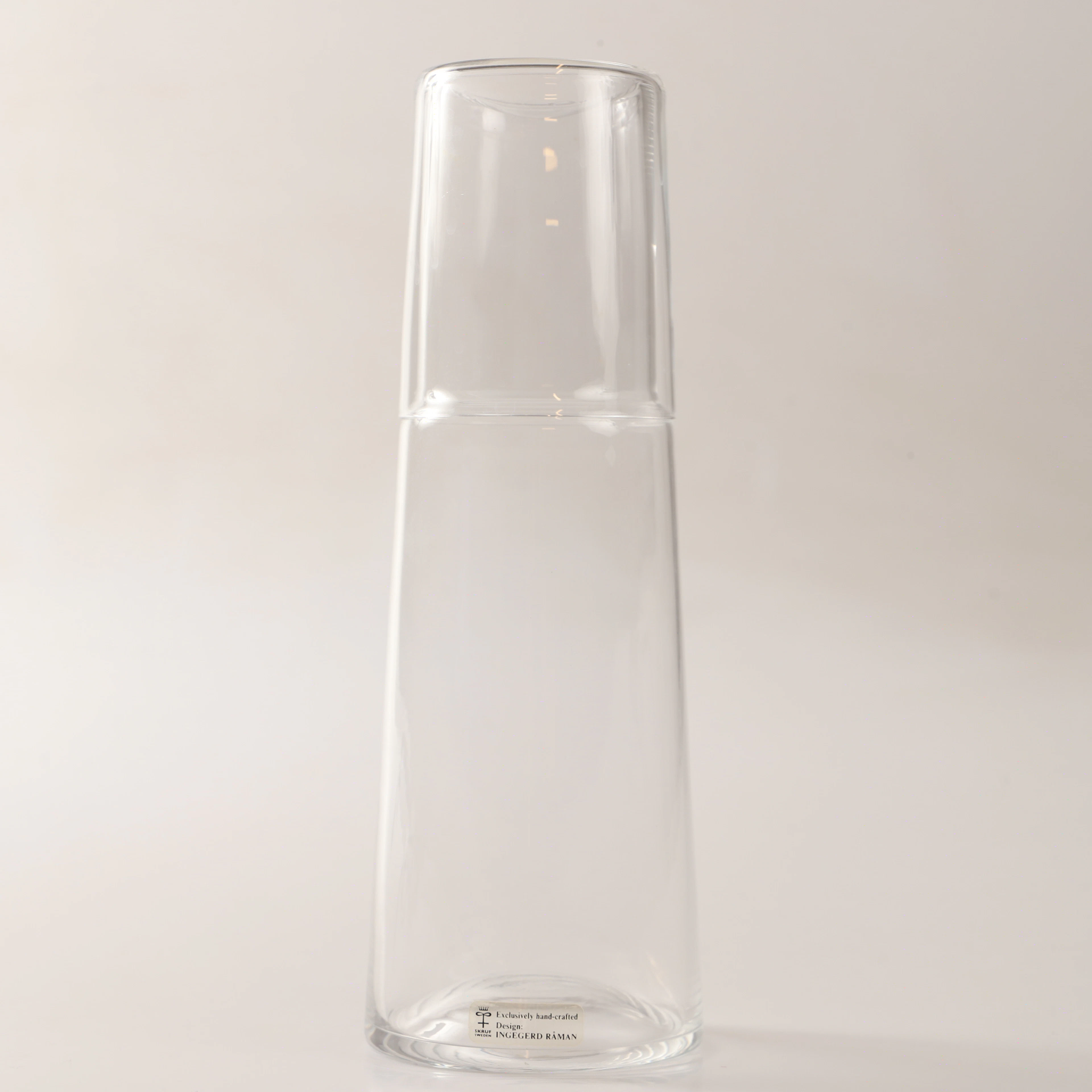 INGEGERD RÅMAN. Karaff, 2 delar, glas, Skrufs glasbruk.