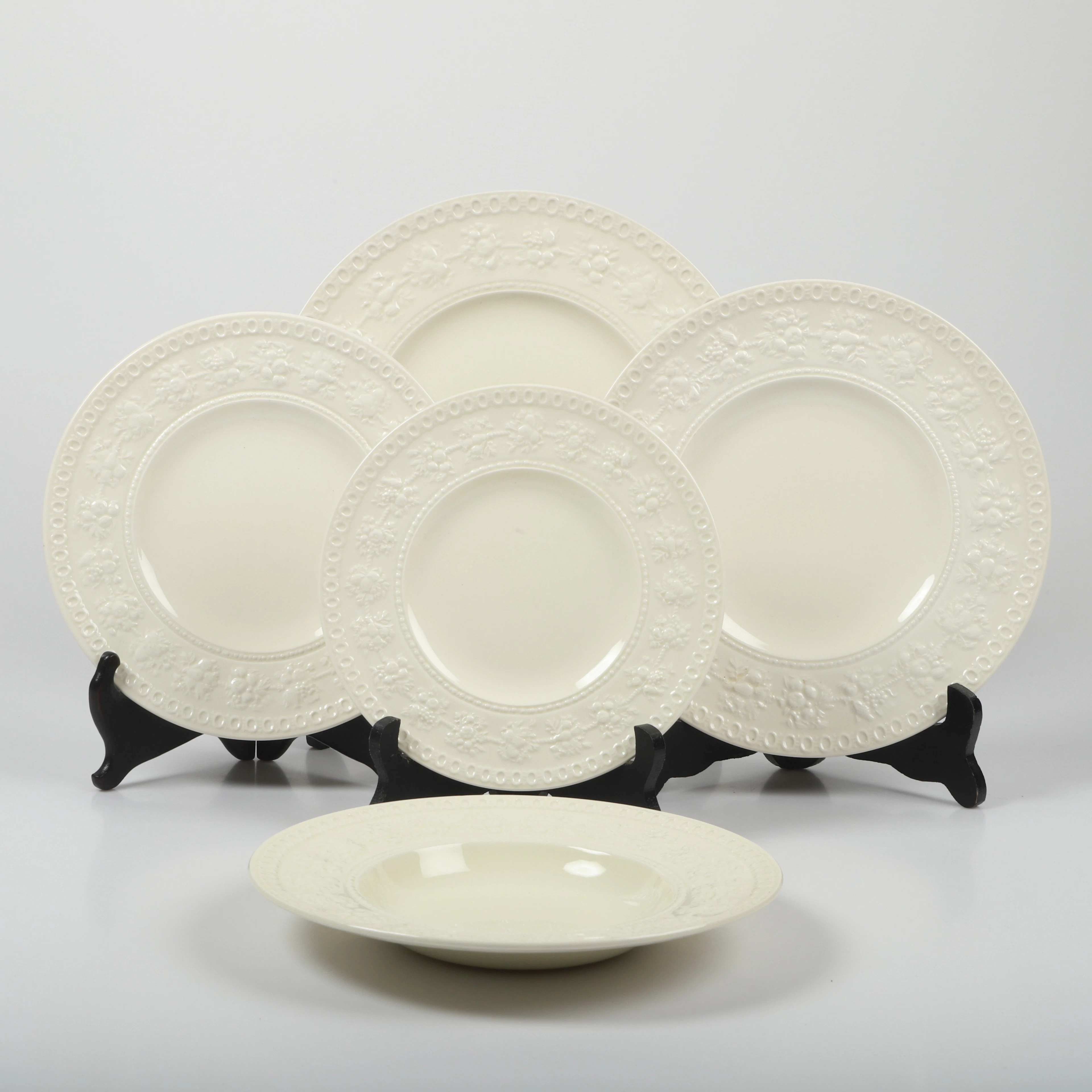 MATSERVIS, 91 delar, porslin, Wedgwood, England.