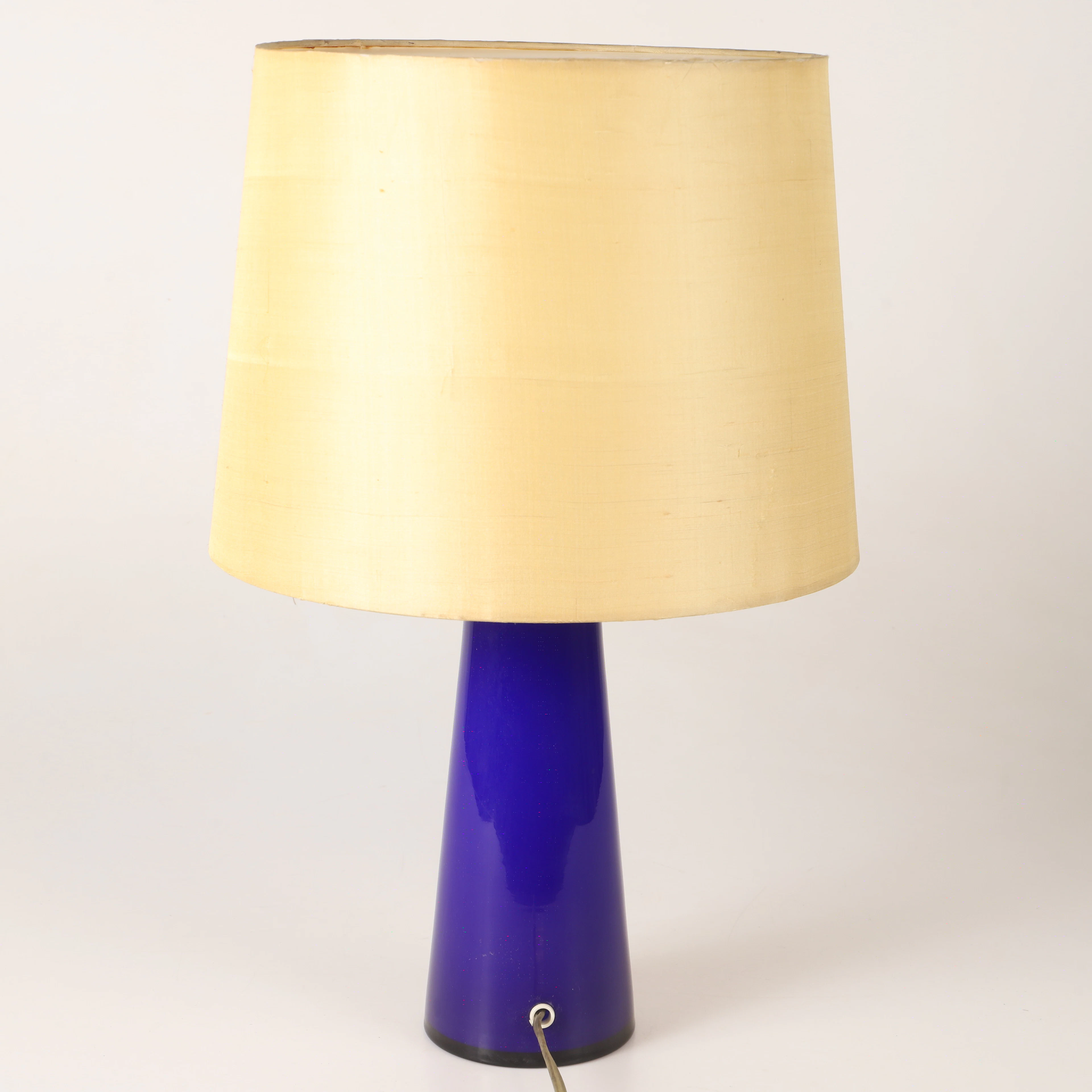 BORDSLAMPA, glas, 1900-tal.
