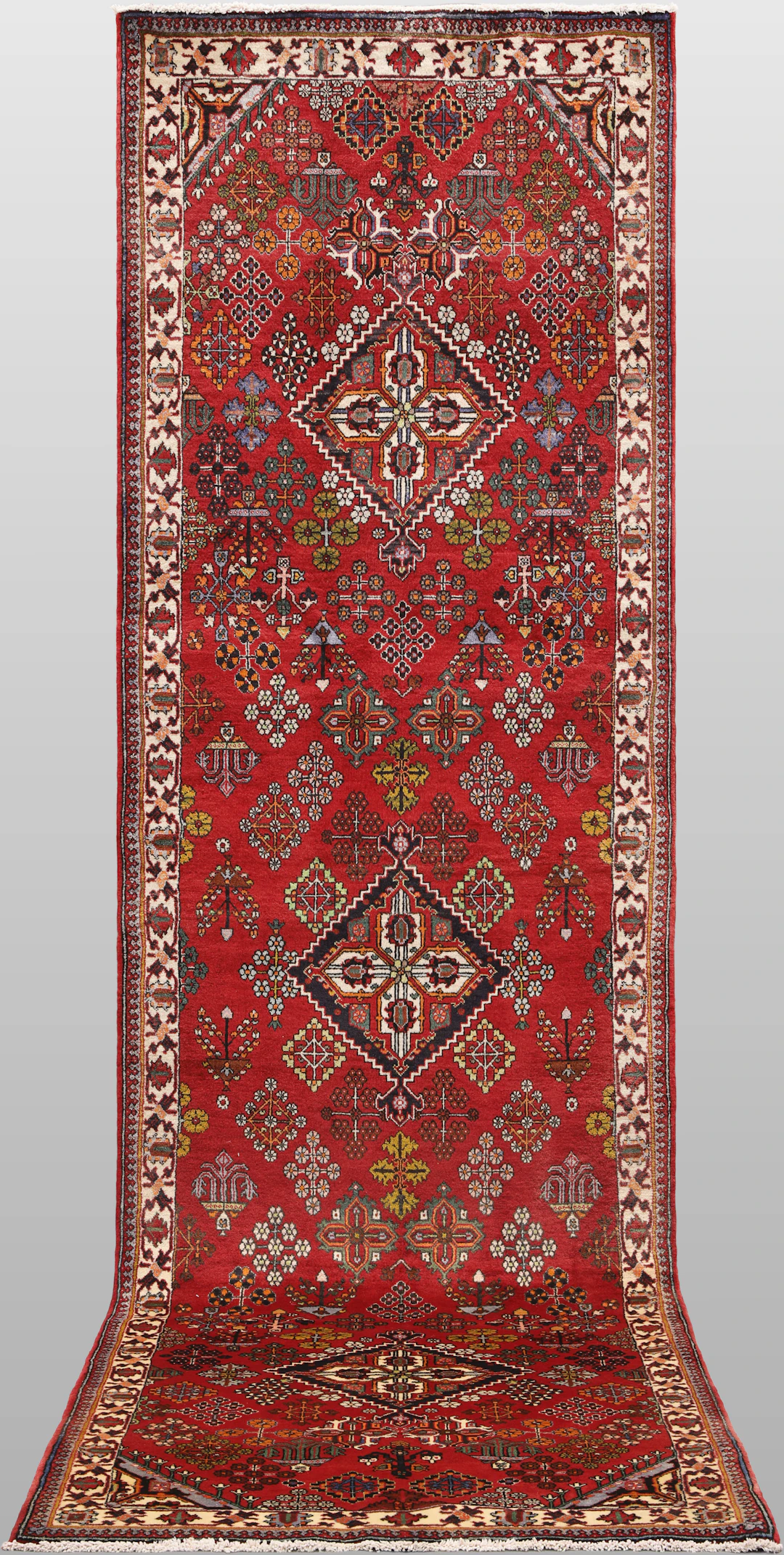 MATTA, "Joshaghan", galleri, 383 x 106 cm.