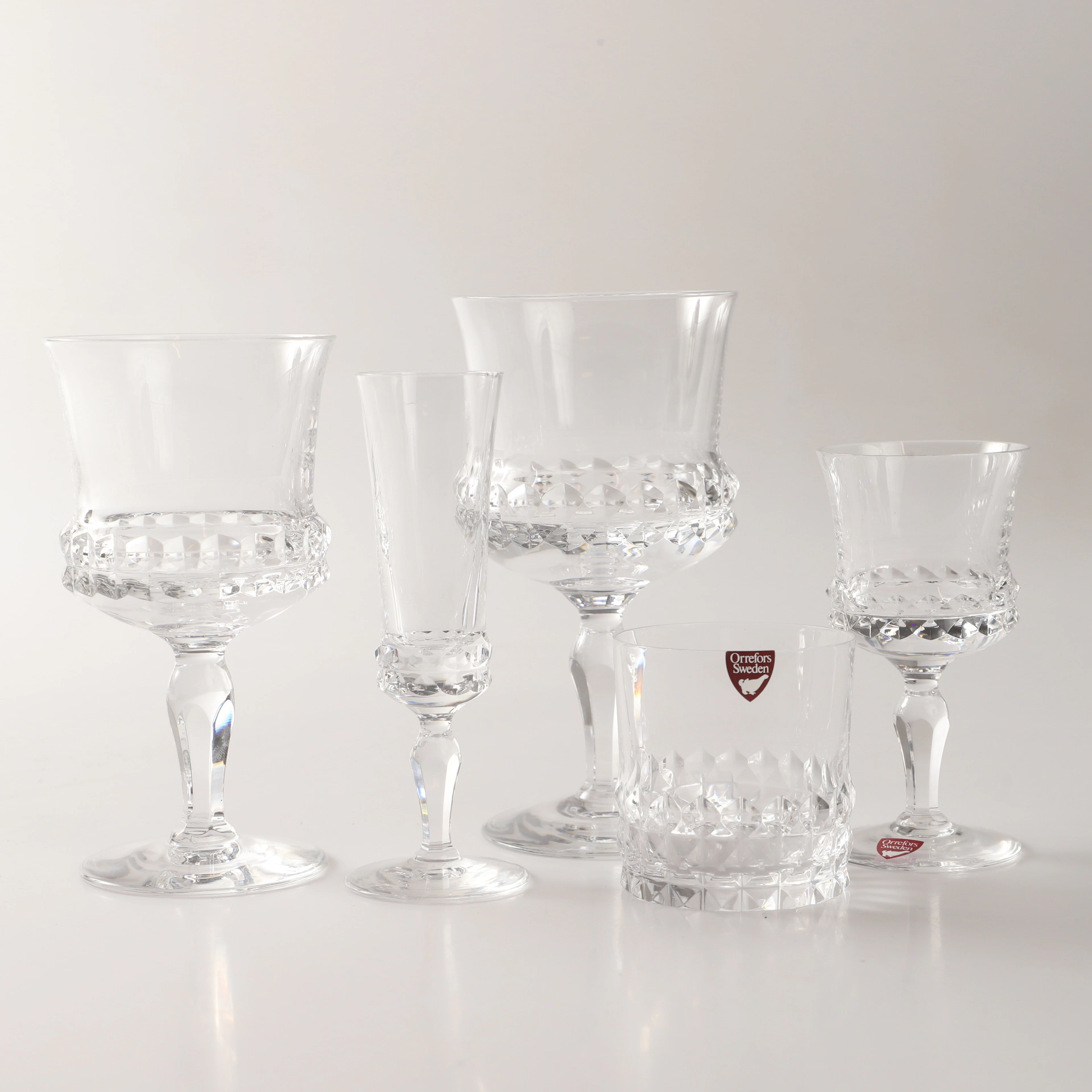 INGEBORG LUNDIN. Glasservis, 39 delar, "Silvia", Orrefors.