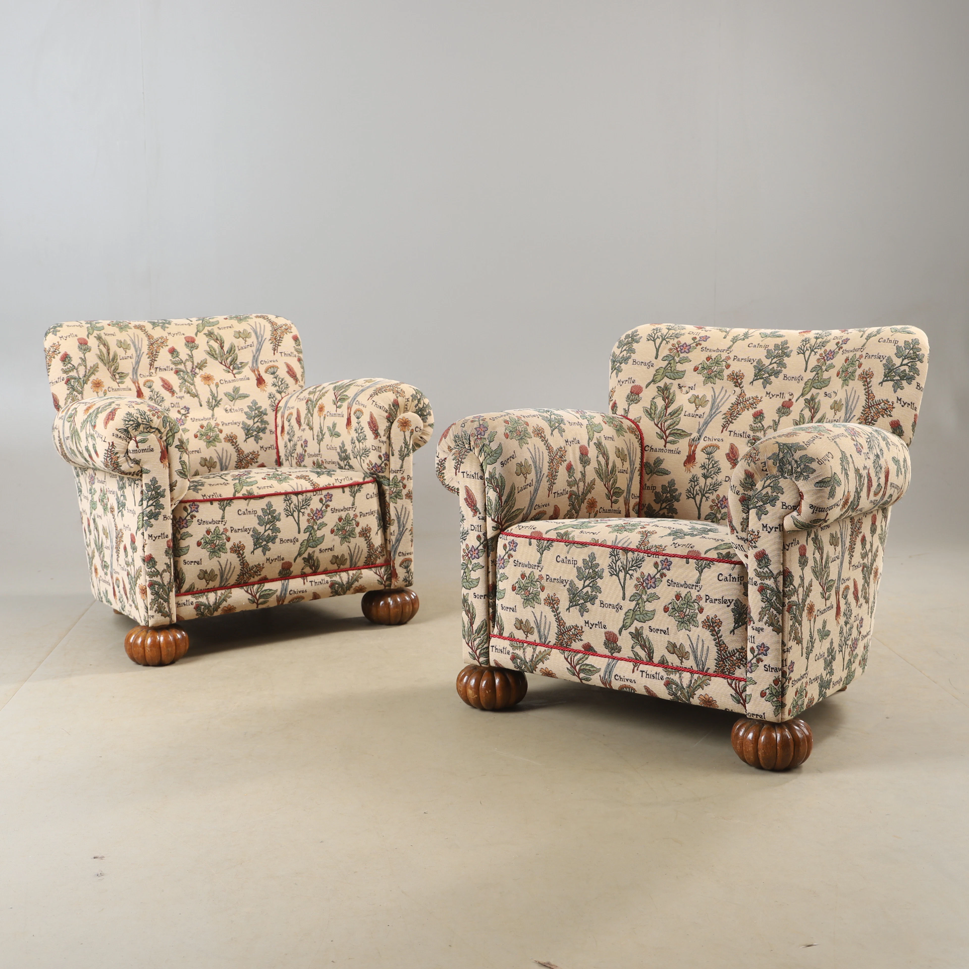FÅTÖLJER, 1 par, textilklädda, Swedish modern, 1930/40-tal.