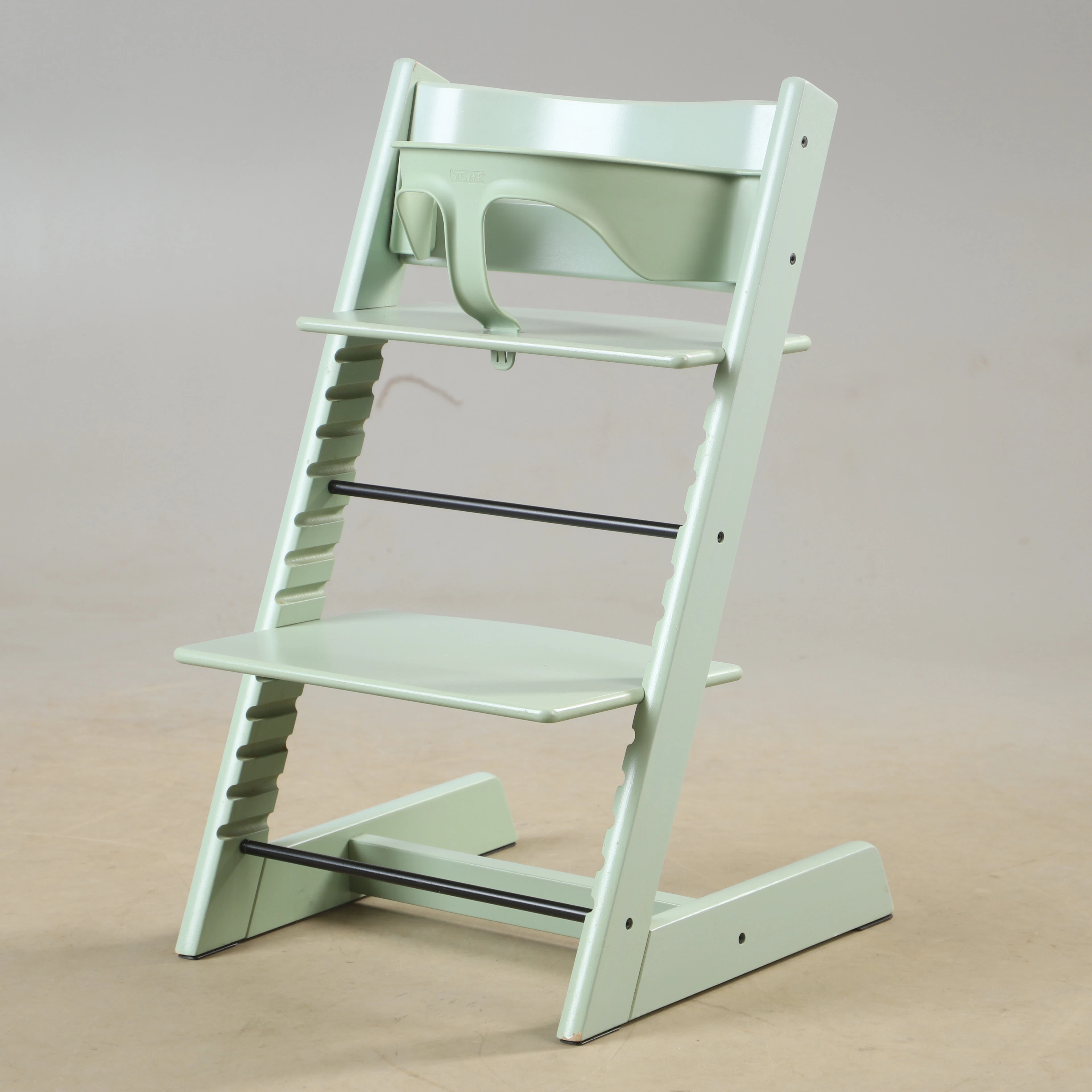 PETER OPSVIK. Barnstol, "Tripp trapp", färg soft mint, Stokke.
