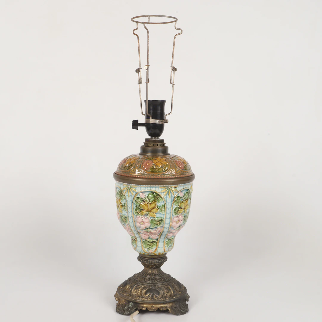 BORDSLAMPA, majolika, 1800/1900-tal.
