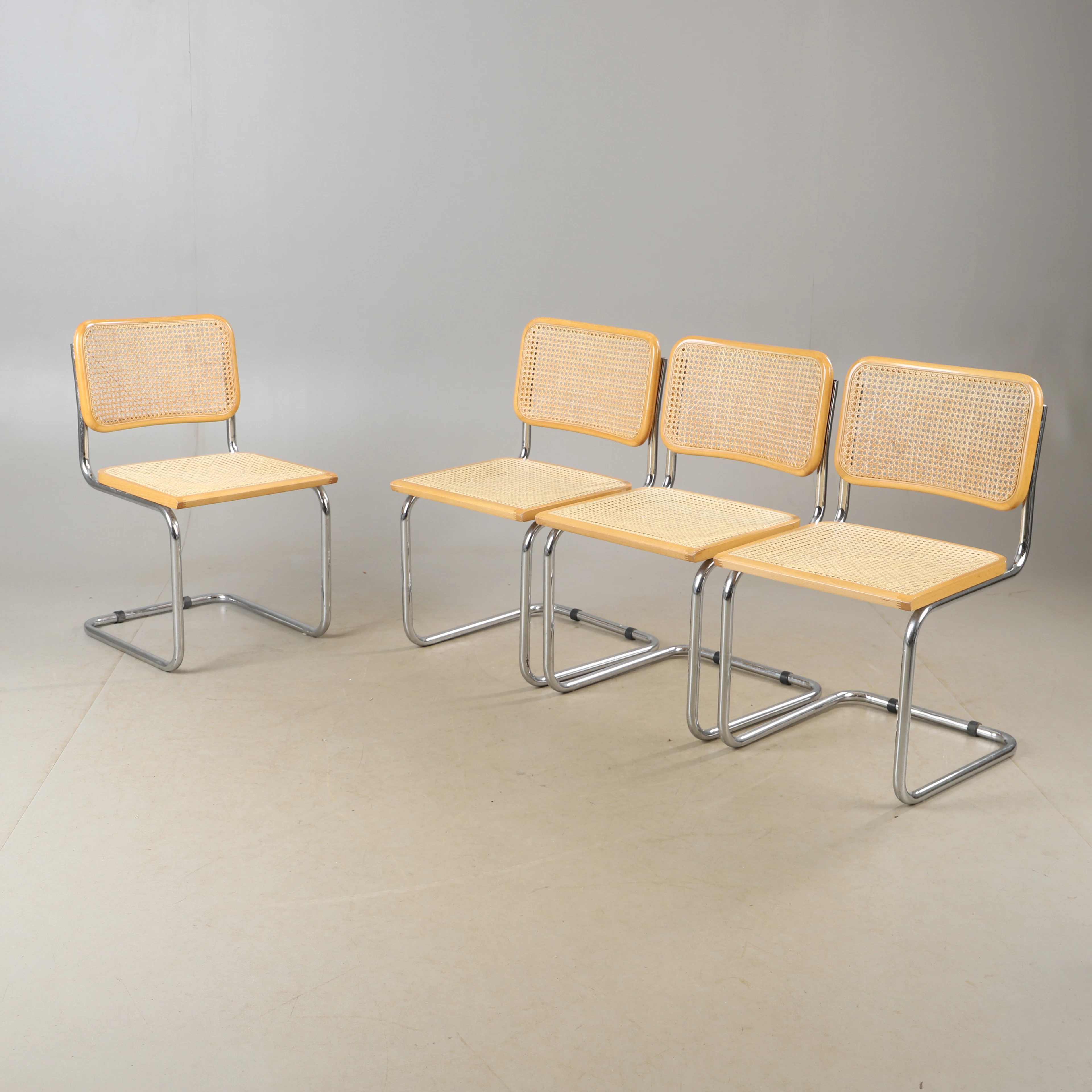 STOLAR, 4 stycken, rotting och bok, Bauhaus-modell, Italien, 1900-talets