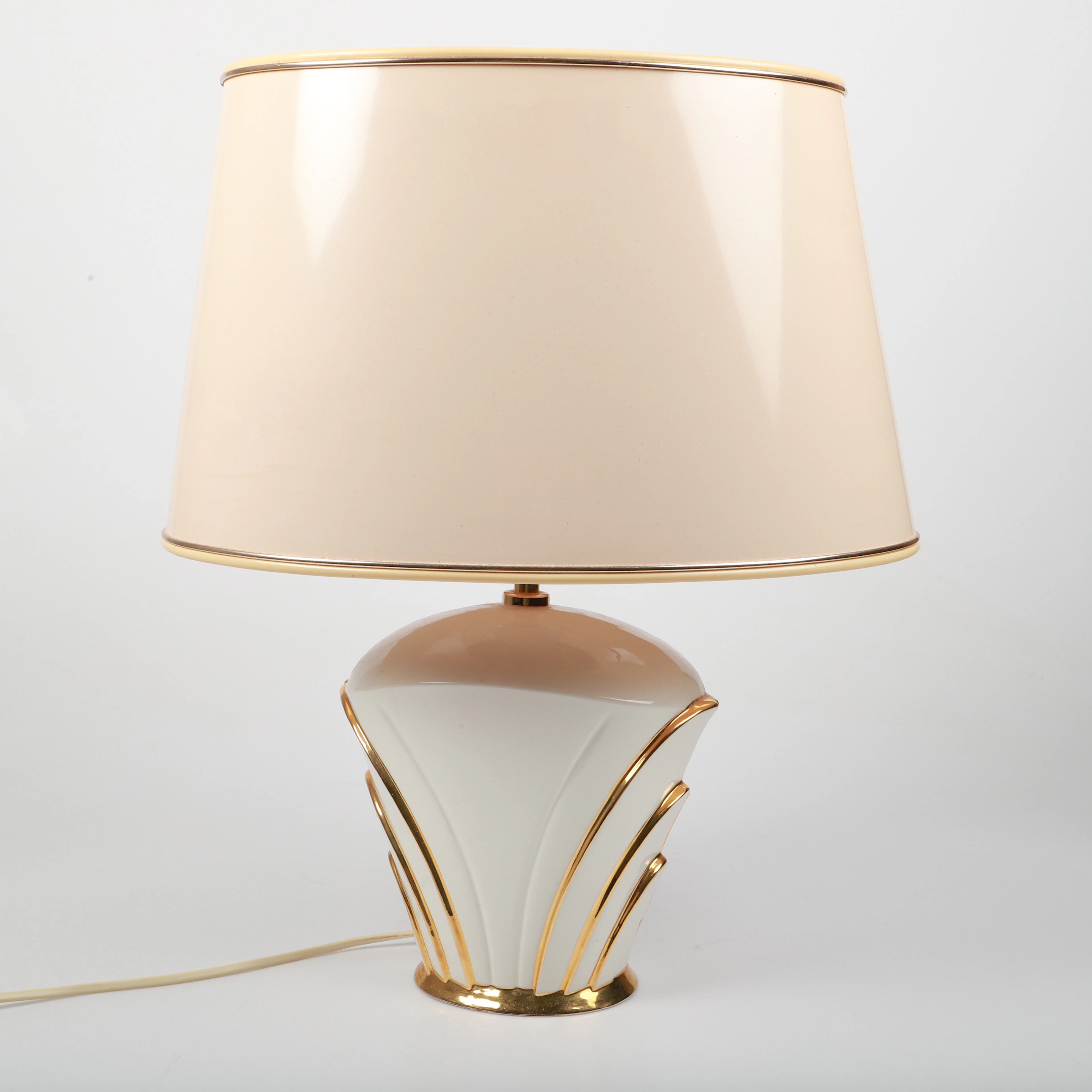 BORDSLAMPA, keramik med förgyllningar, Italien.