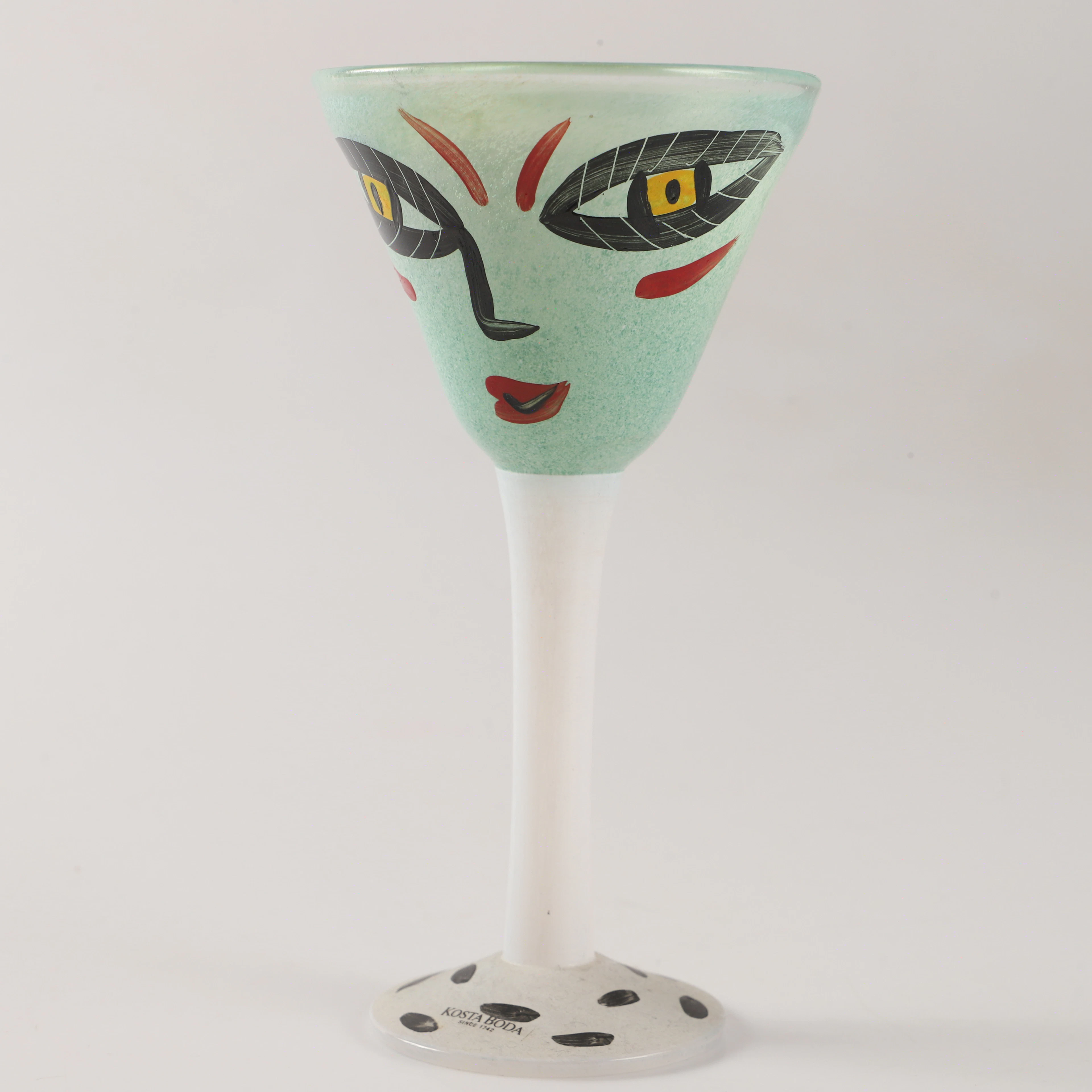 ULRICA HYDMAN-VALLIEN. Pokalglas, "Open mind", glas, Kosta Boda, signerat.