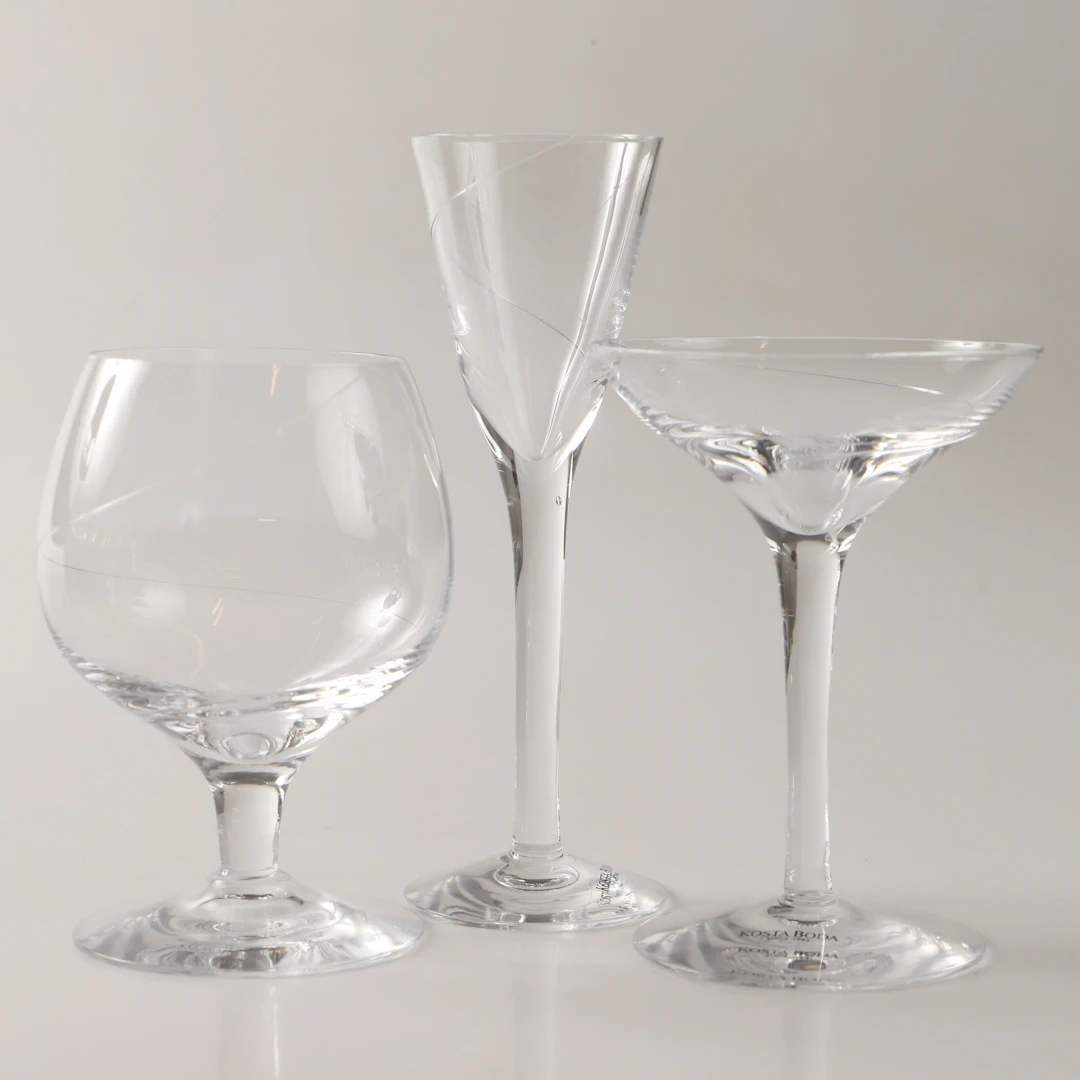 ANNA EHRNER. Glasservisdelar, 25 stycken, "Line", Kosta Boda.