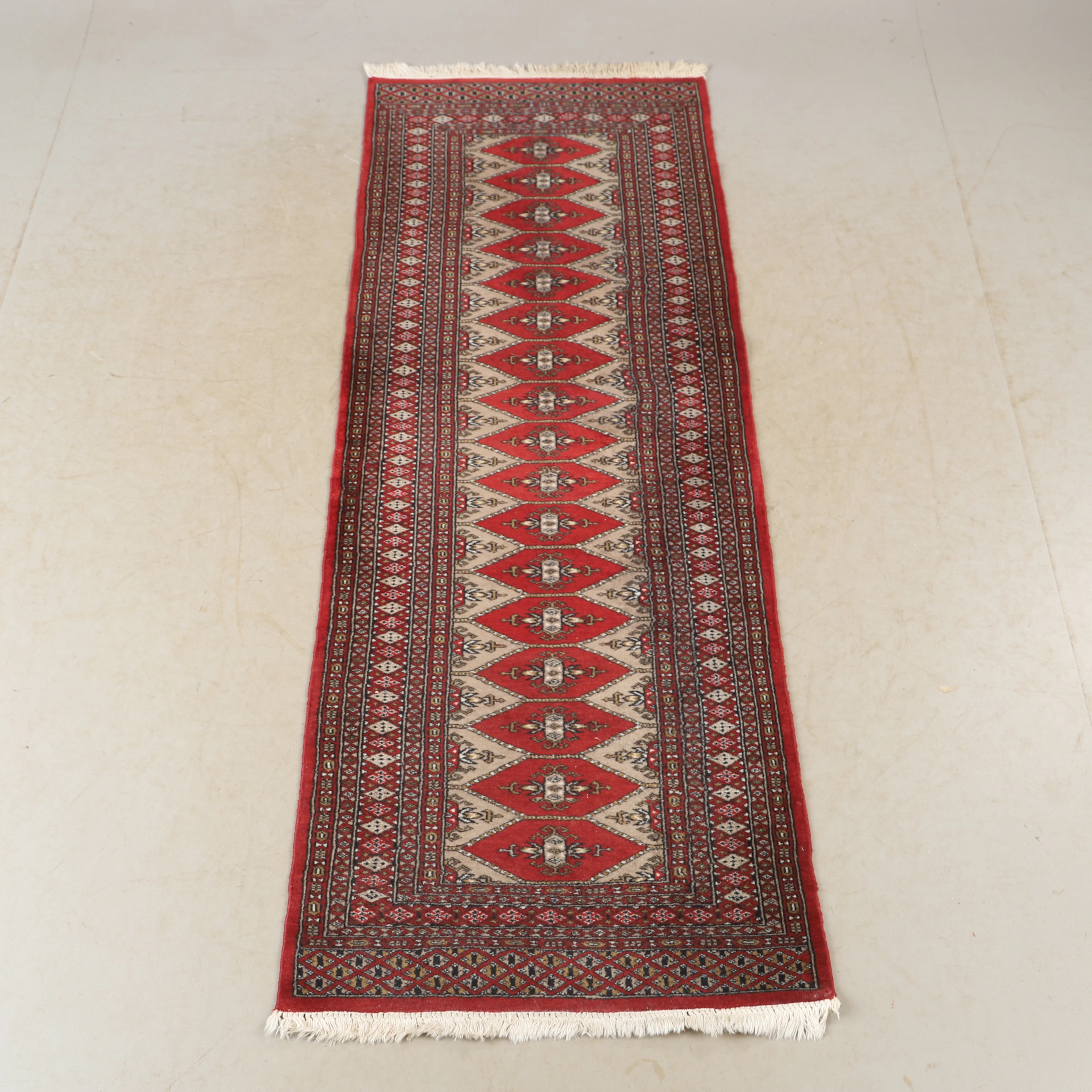 MATTA, orientalisk, Pakistan, 222 x 80 cm.