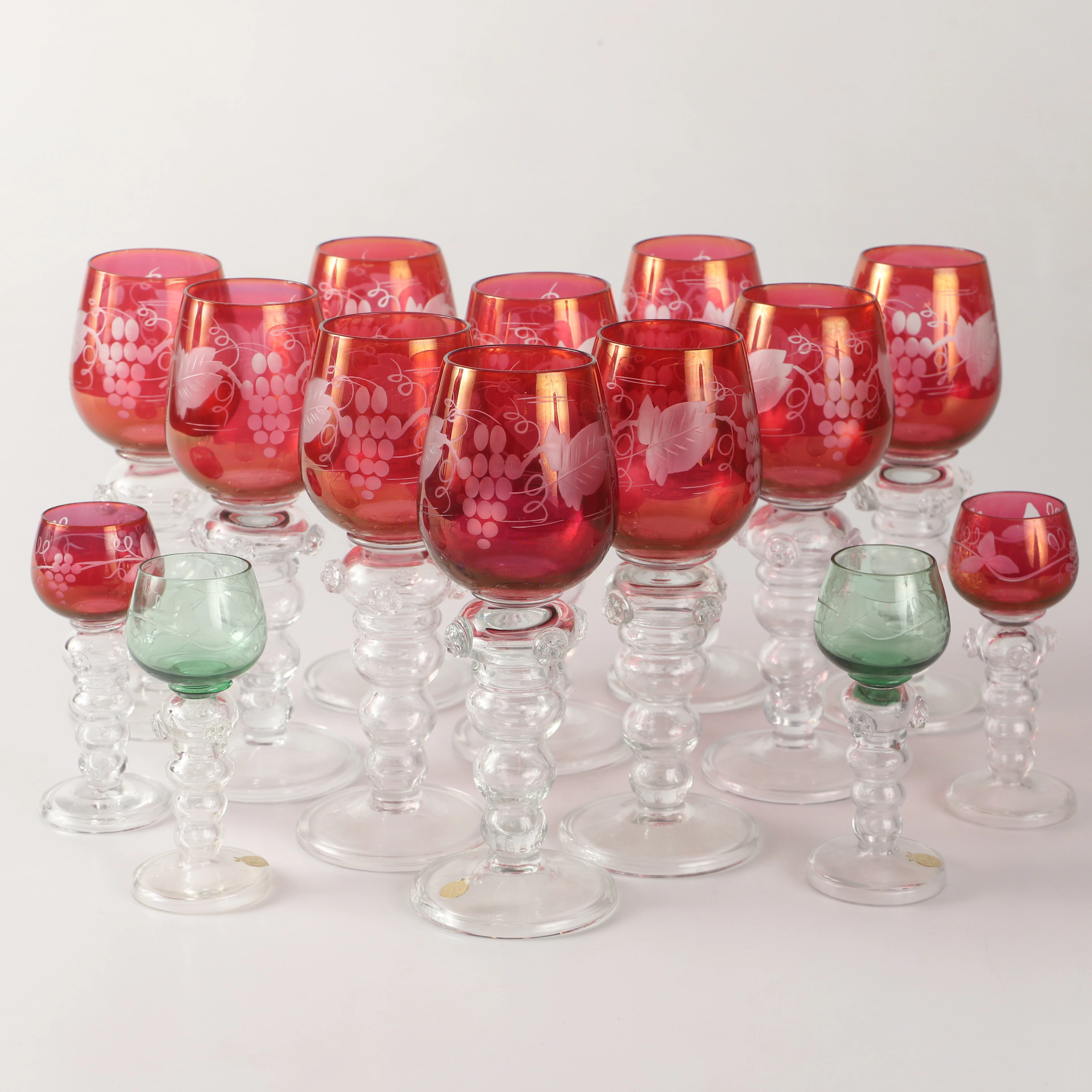 REMMARE, 14 stycken, glas med färgade kupor, Skånska glasbruket.