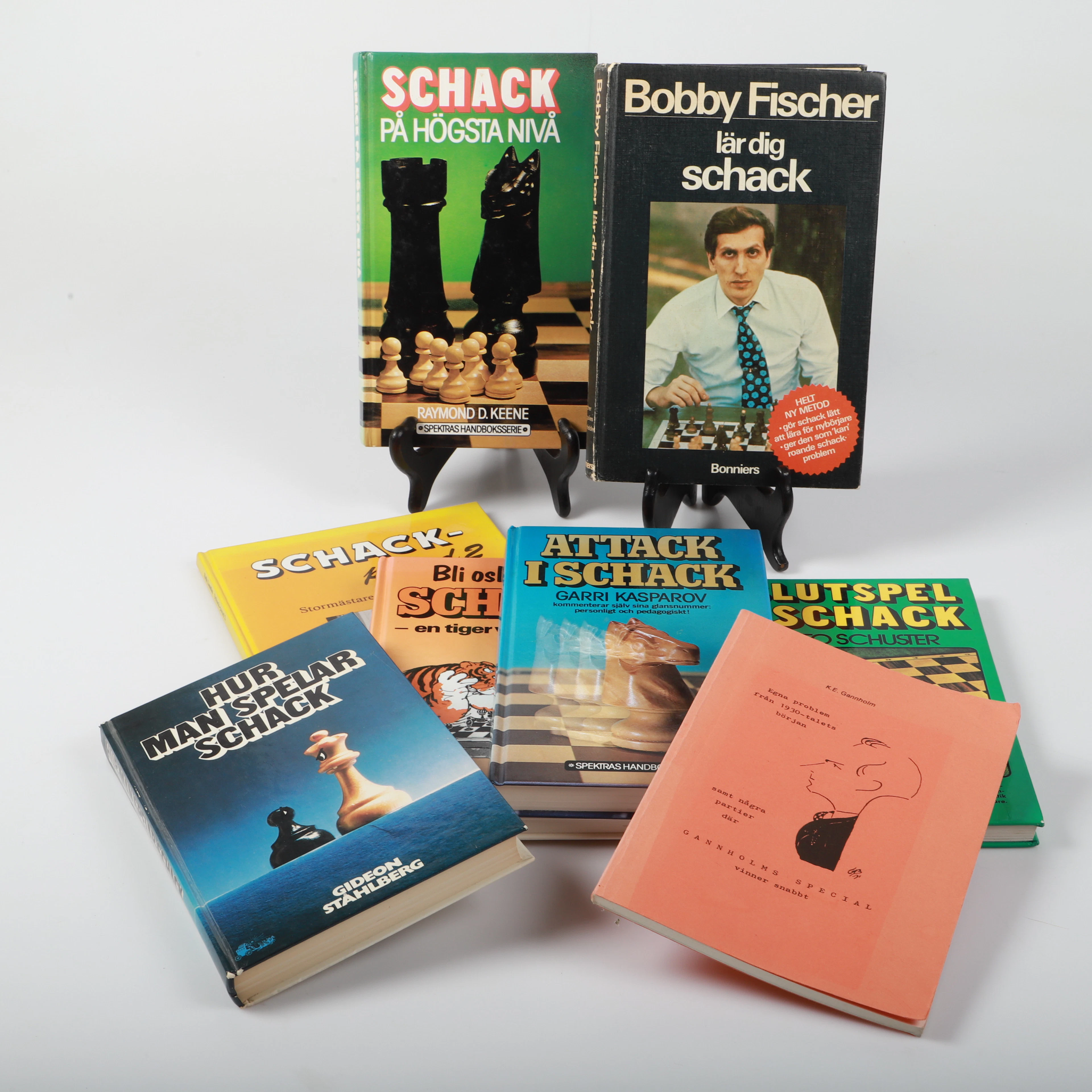 BÖCKER, 8 stycken om schack.