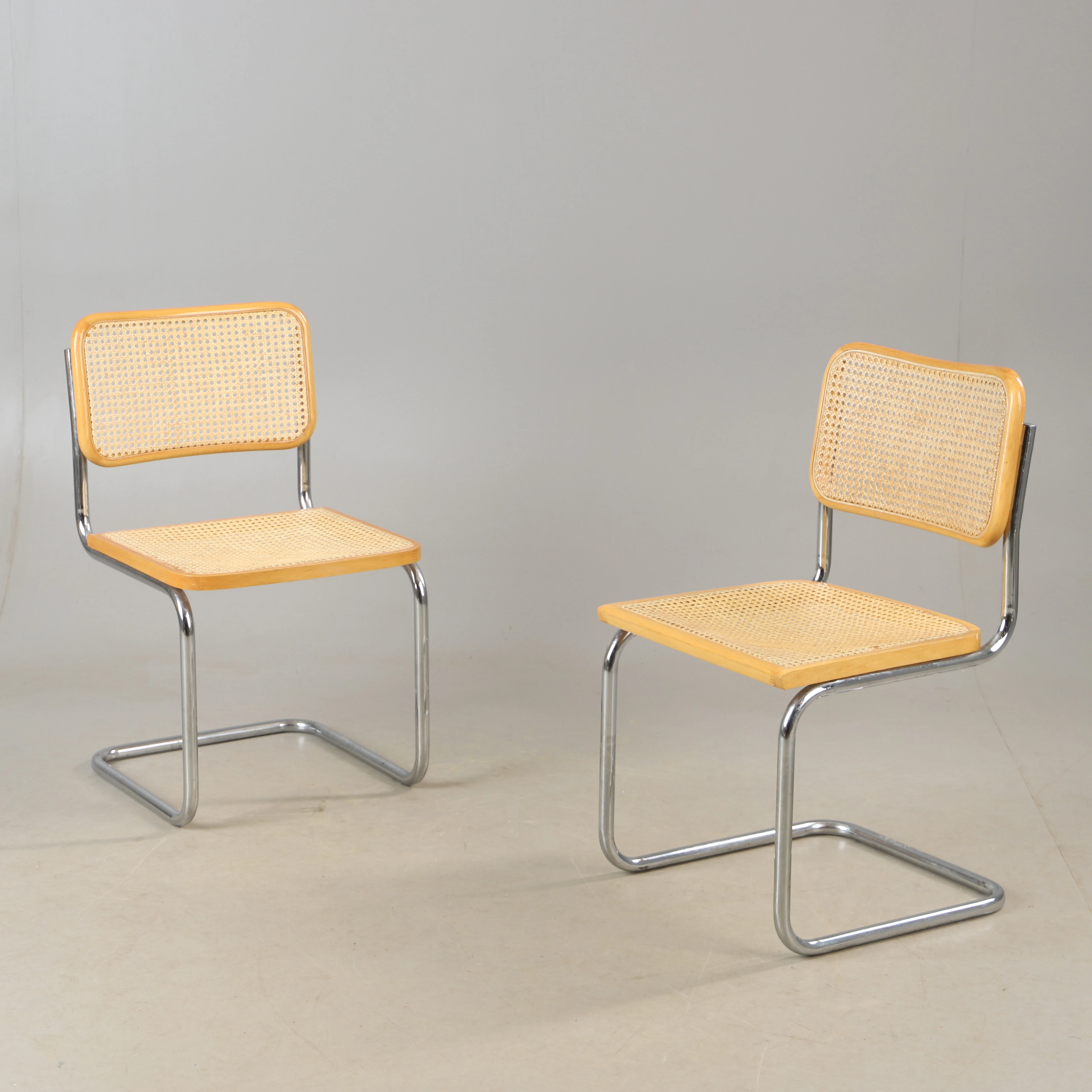 STOLAR, 1 par, rotting och bok, Bauhaus-modell, Italien, 1900-talets