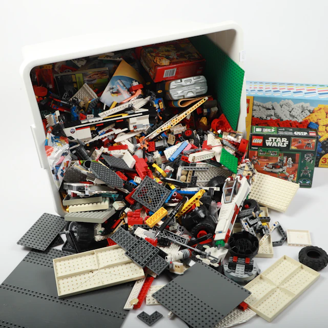 LEGO, ca 11 kg.