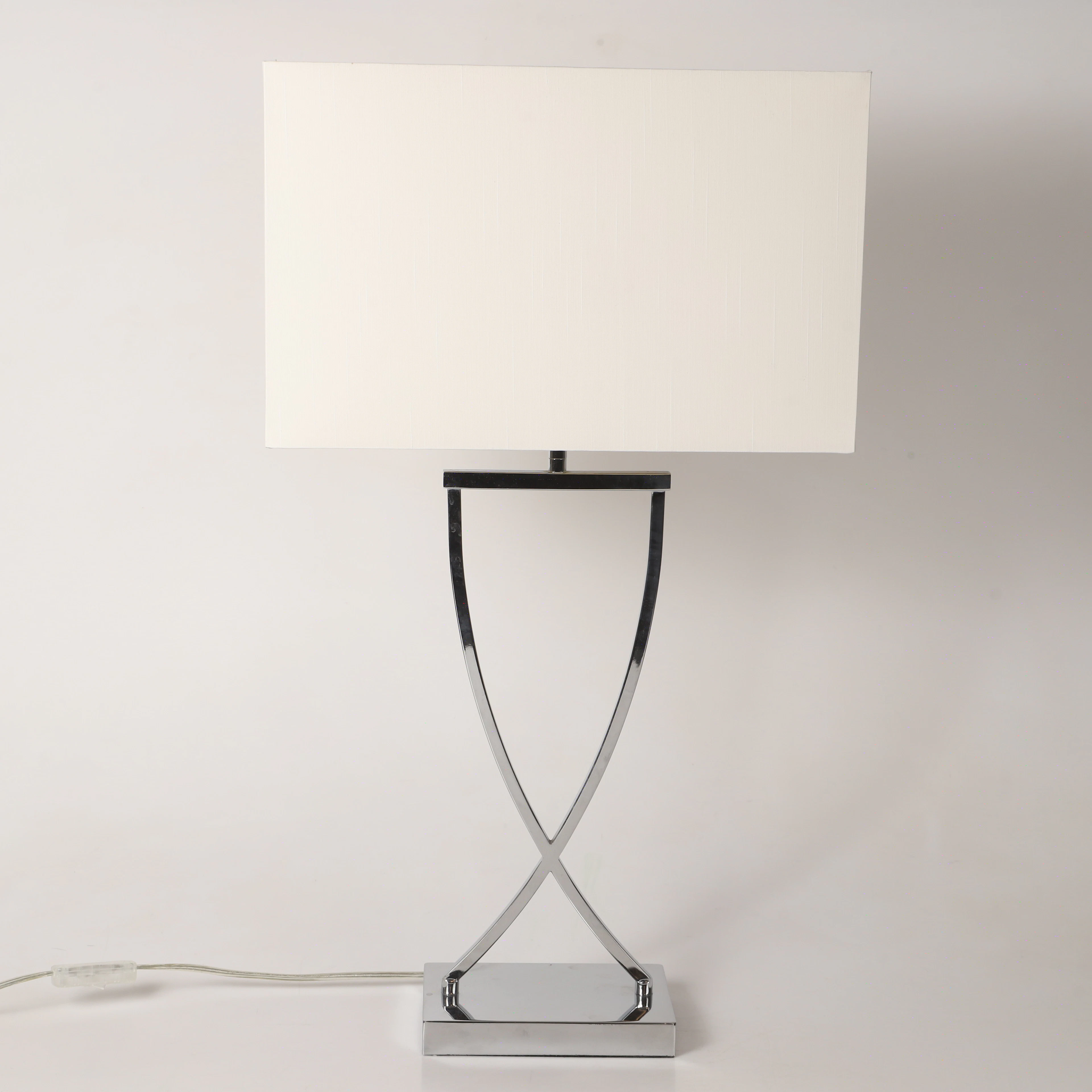 BORDSLAMPA ,"Omega", kromad metall med textilskärm, by Rydéns, samtida.