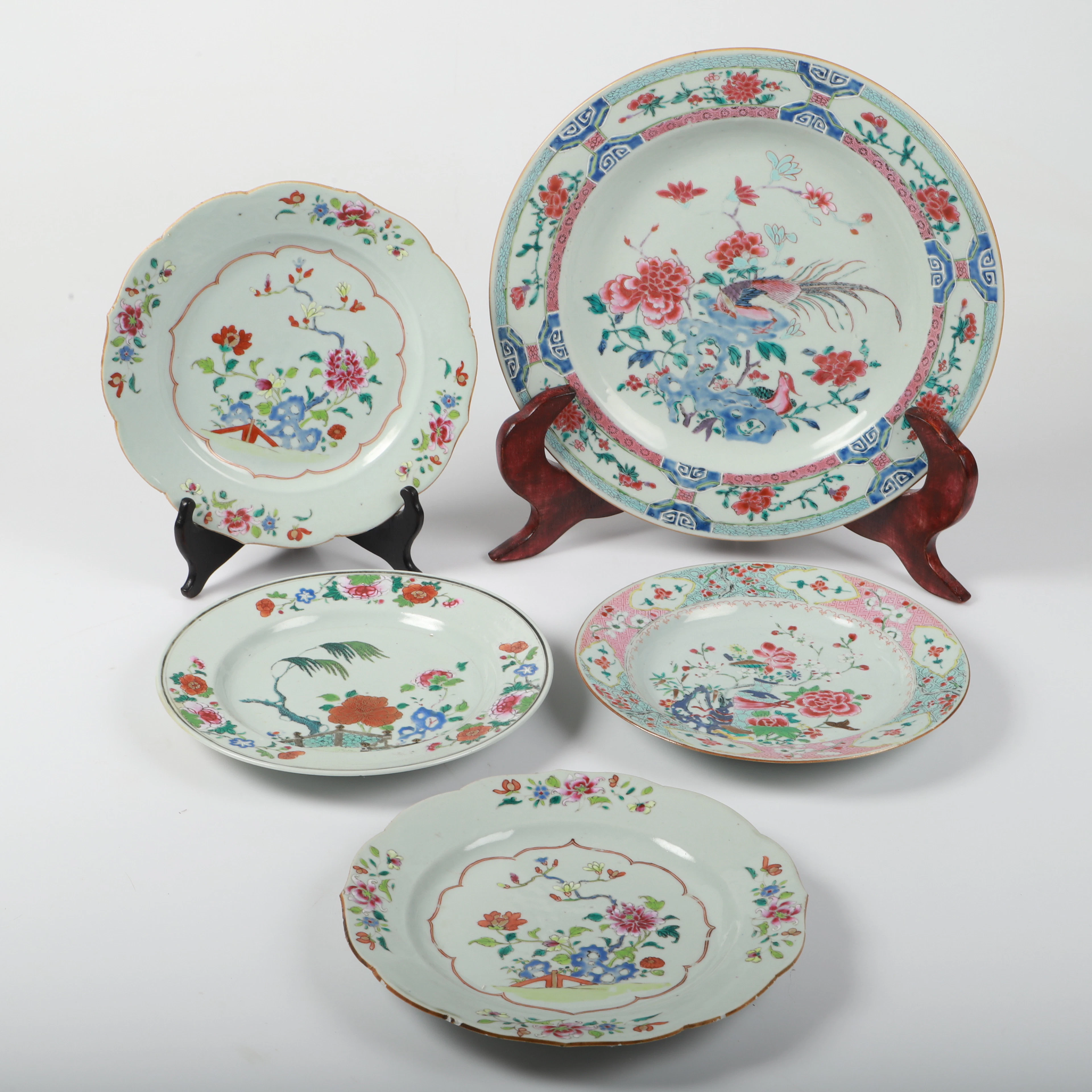 FAT SAMT TALLRIKAR, 5 delar, porslin, Kina, 1800-tal.