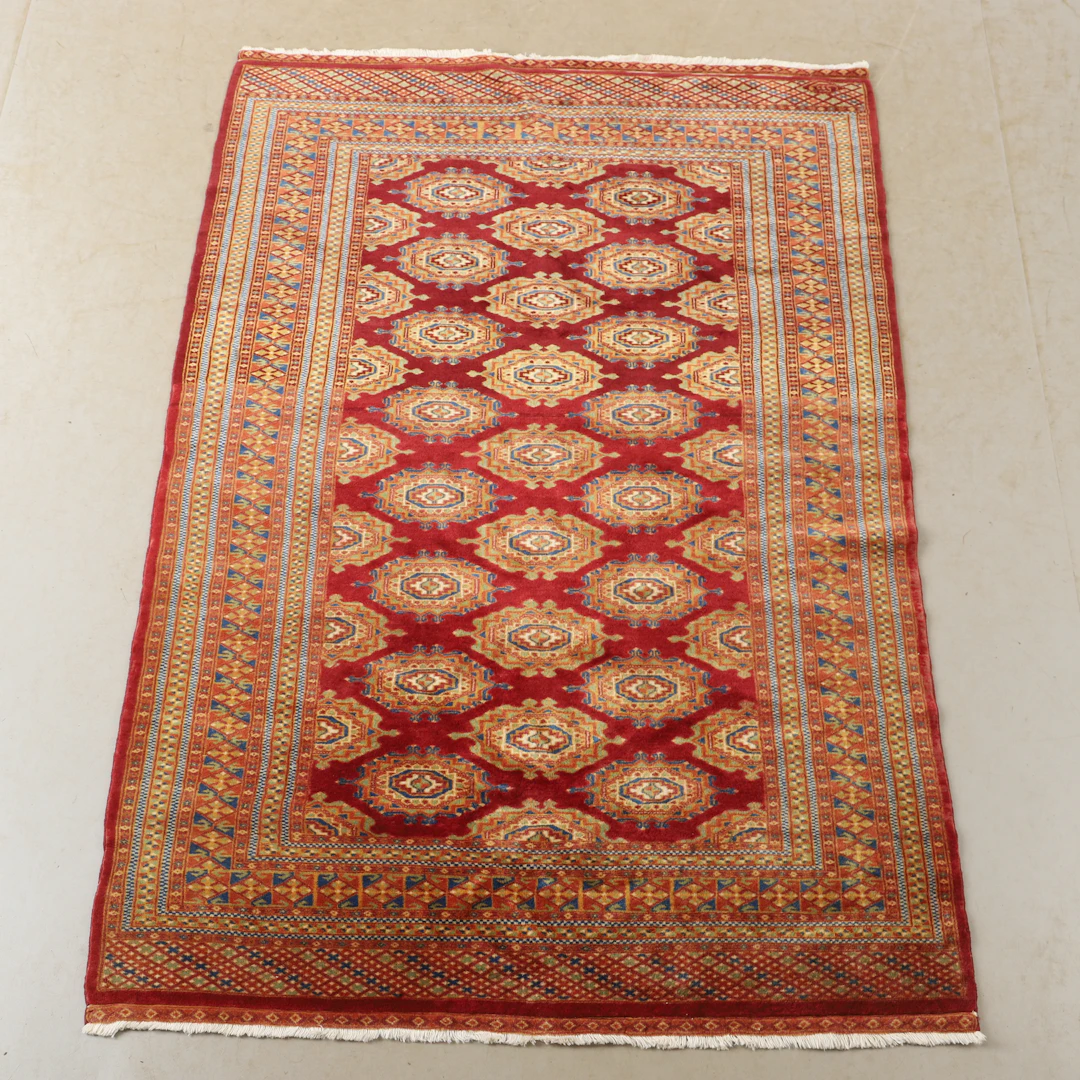 MATTA, orientalisk, signerad, 190 x 172 cm.