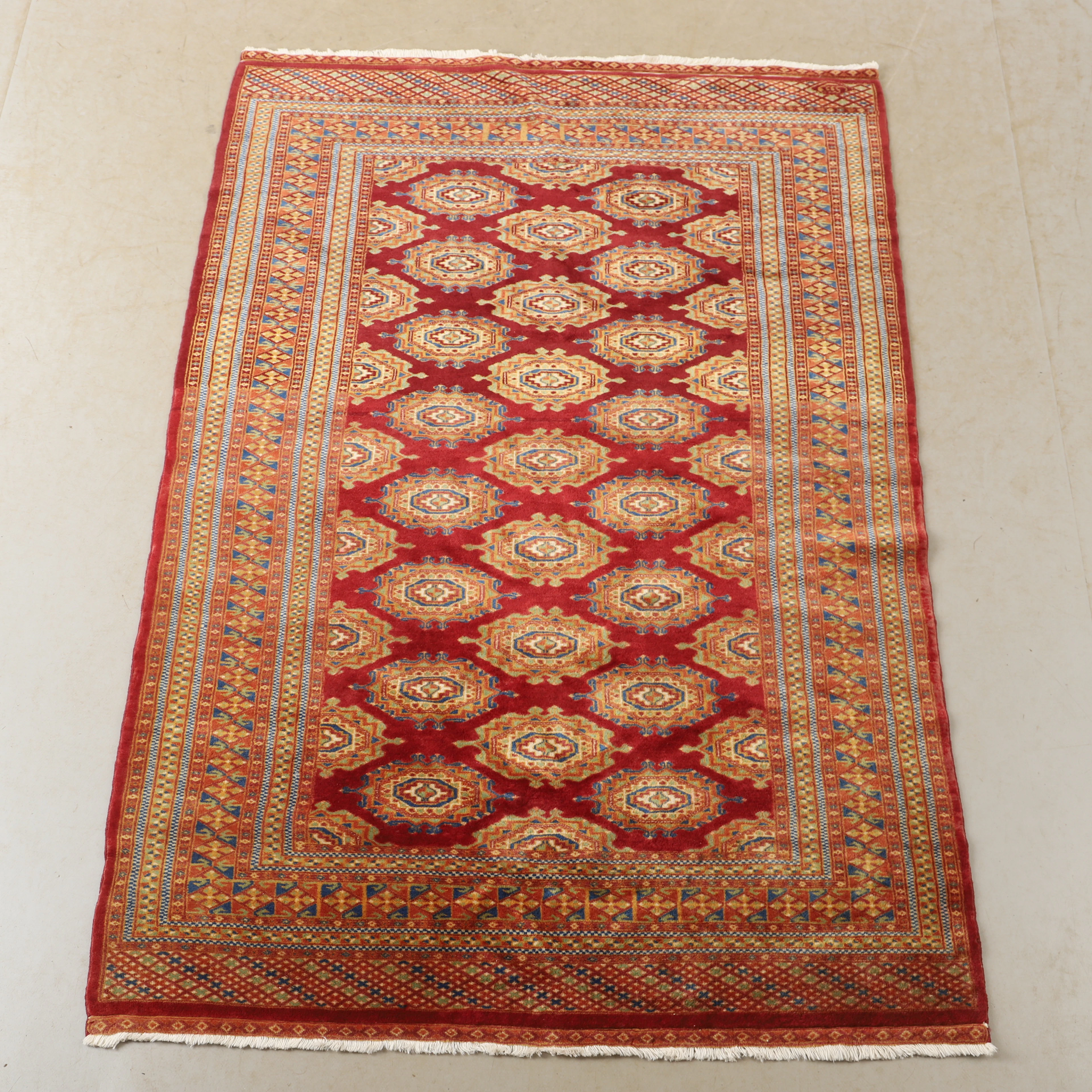 MATTA, orientalisk, signerad, 190 x 172 cm.
