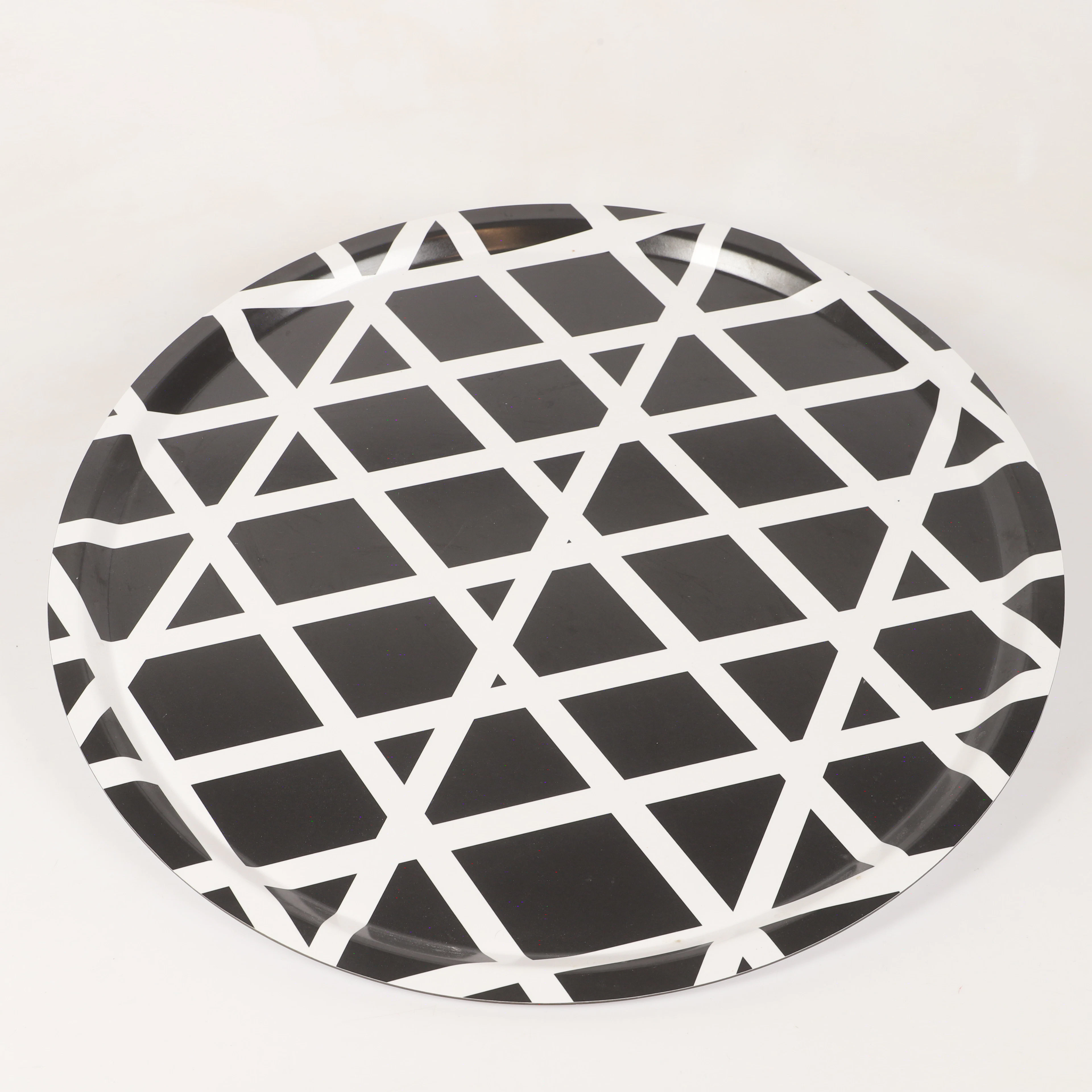 BRICKA, "Avsiktlig", laminat, 10-gruppen för IKEA, 2017.