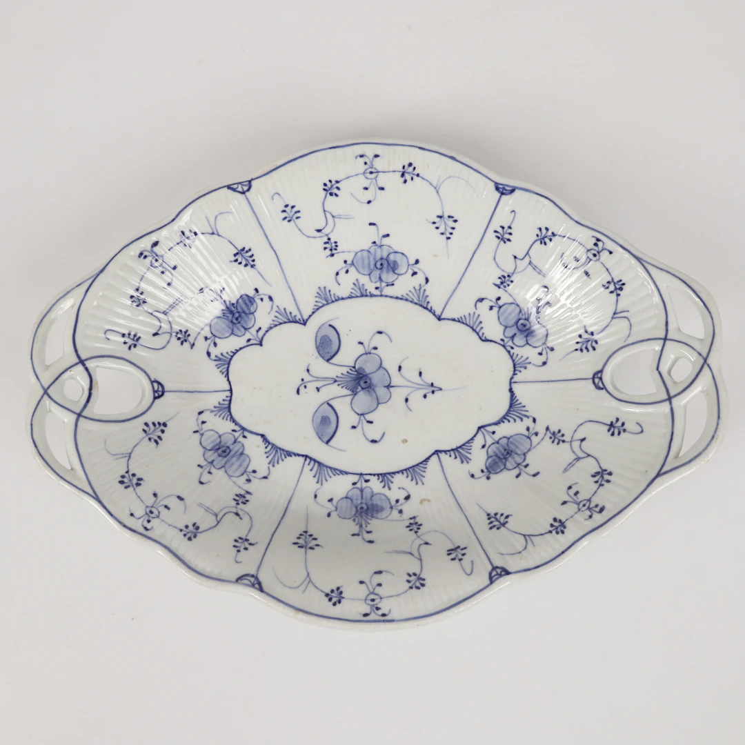 SKÅL, "Musselmalet", porslin, Meissen-liknande märke.