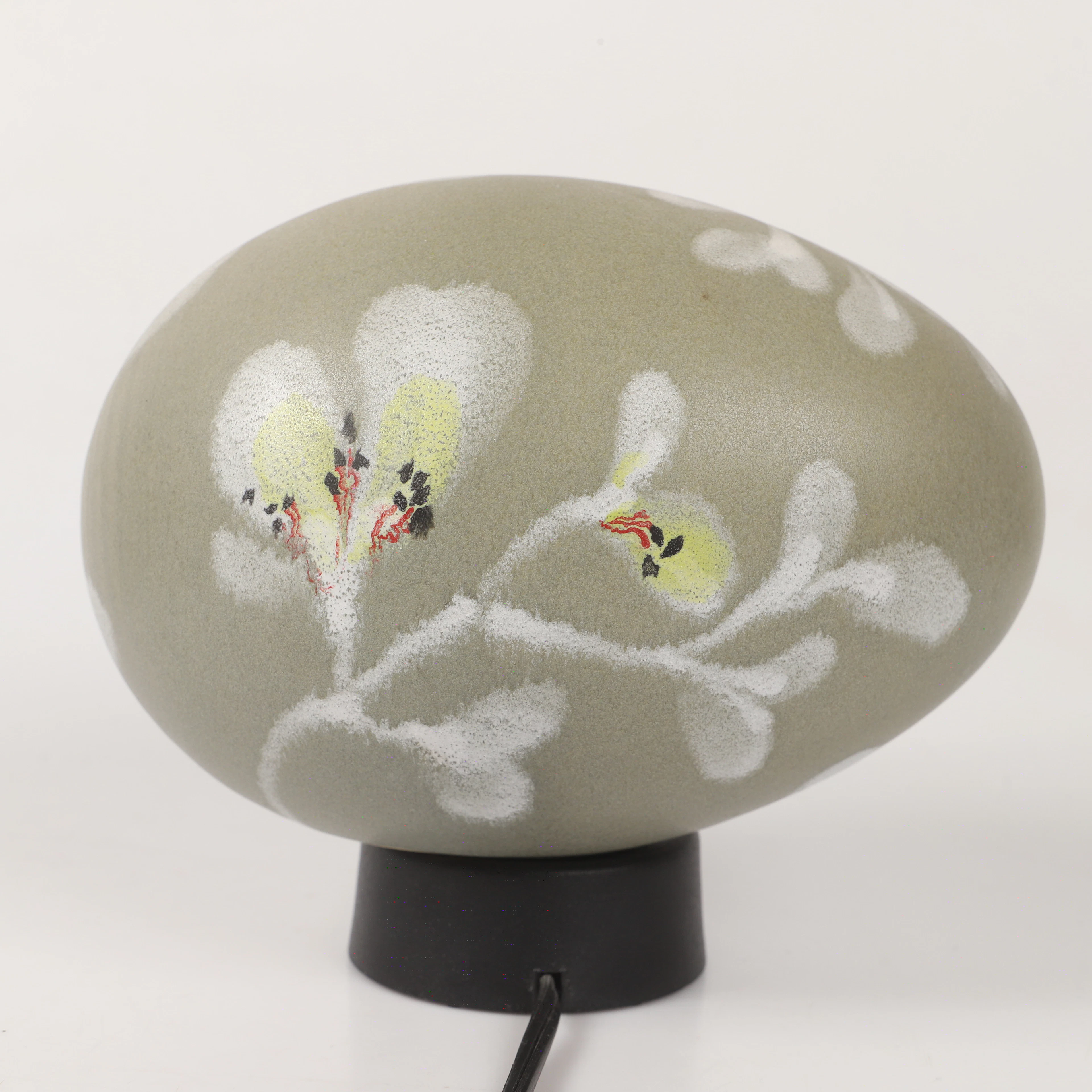 EVA PARADIS. Skulptur, ägg, glaserad keramik, Paradisverkstan, signerad.