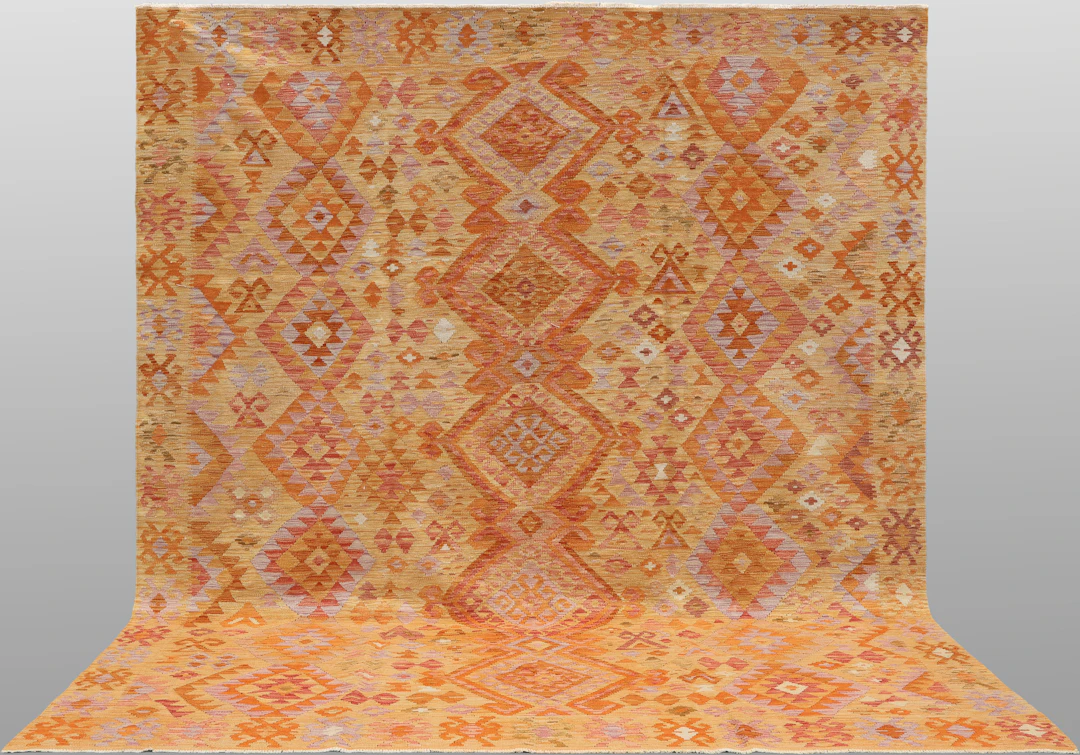 MATTA, "Kelim", 299 x 247 cm.