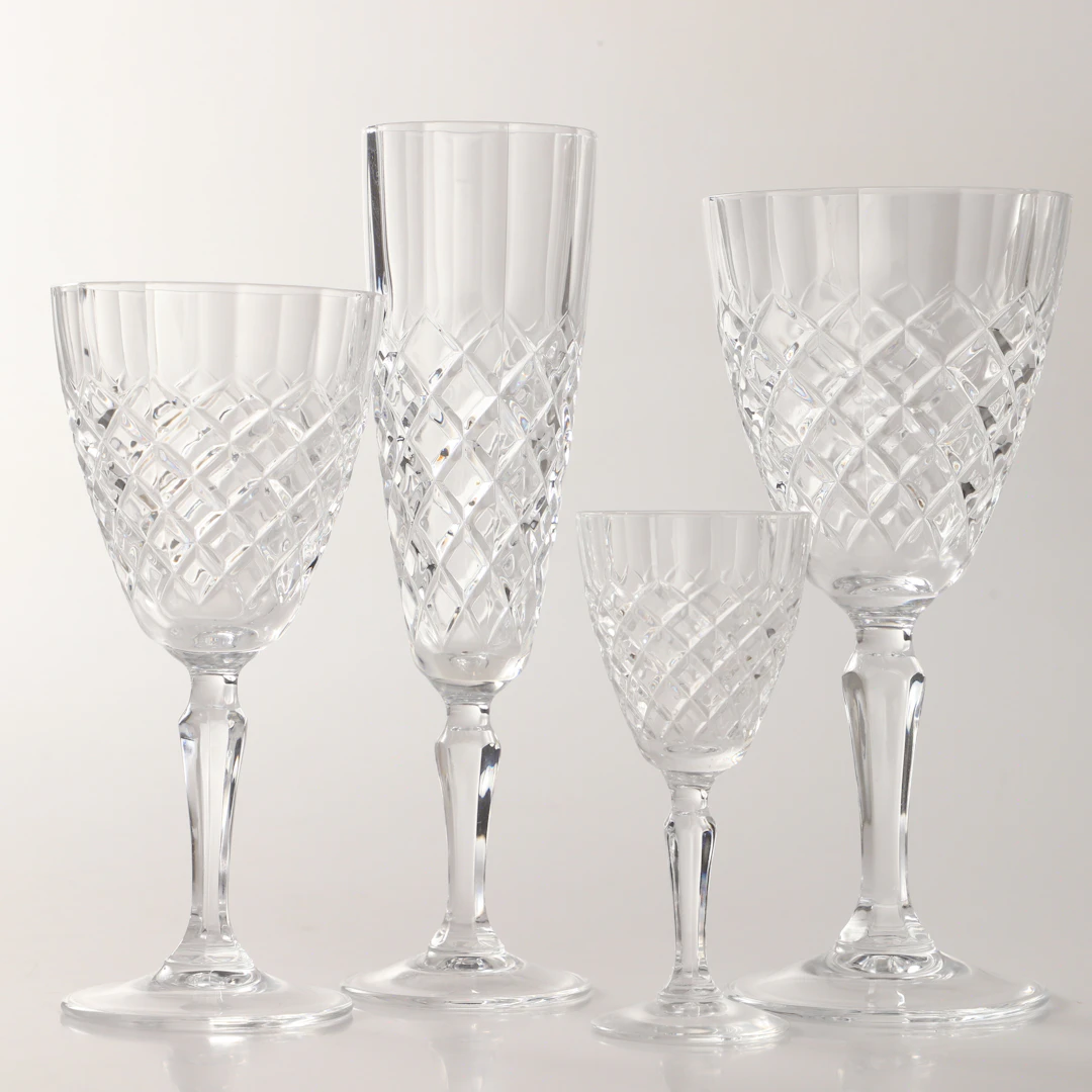 GLASSERVIS, 24 delar, rutslipad dekor.