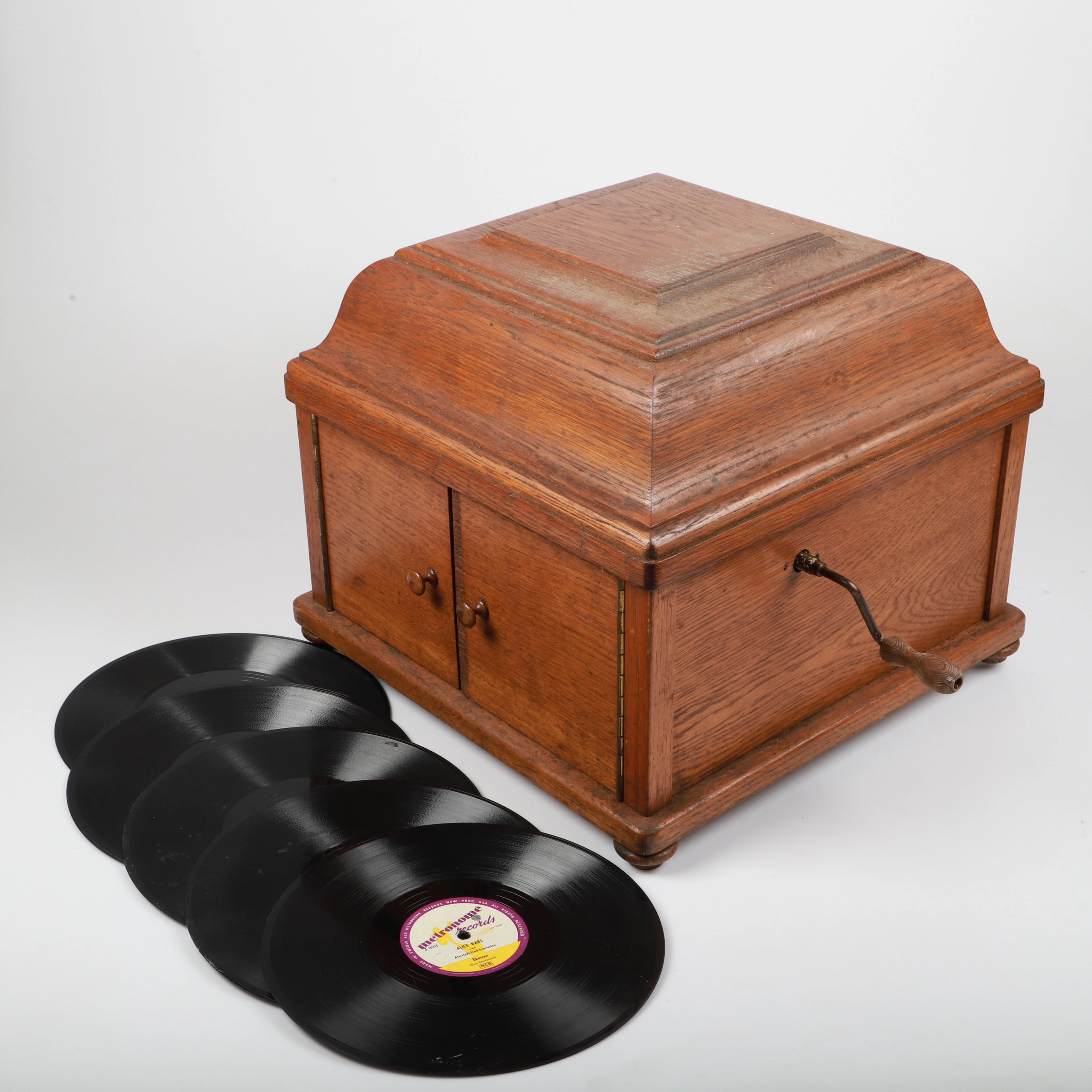 VEVGRAMMOFON, ek, His Master's Voice, 1900-talets första hälft.