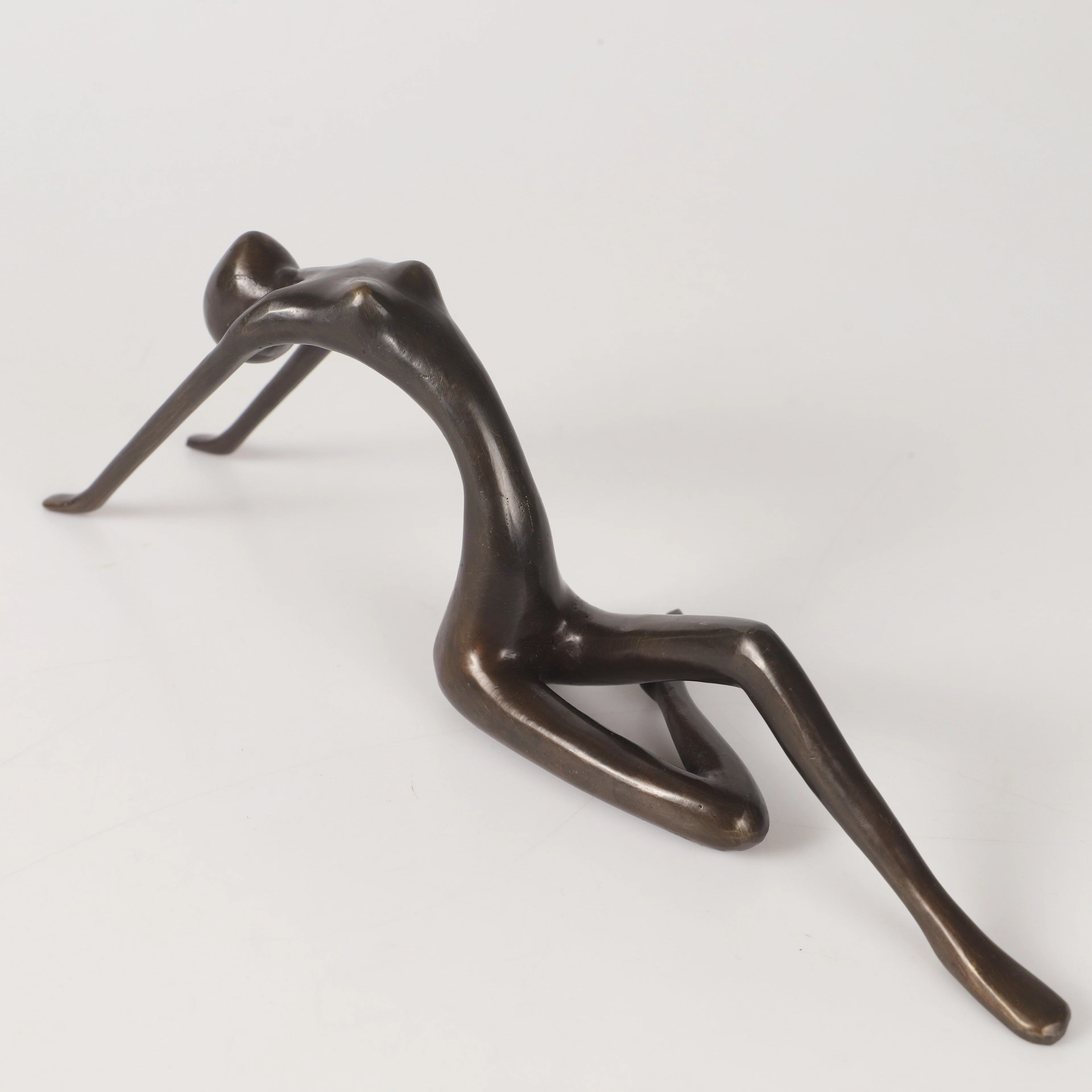 SKULPTUR, abstrakt kvinnostudie, brons.