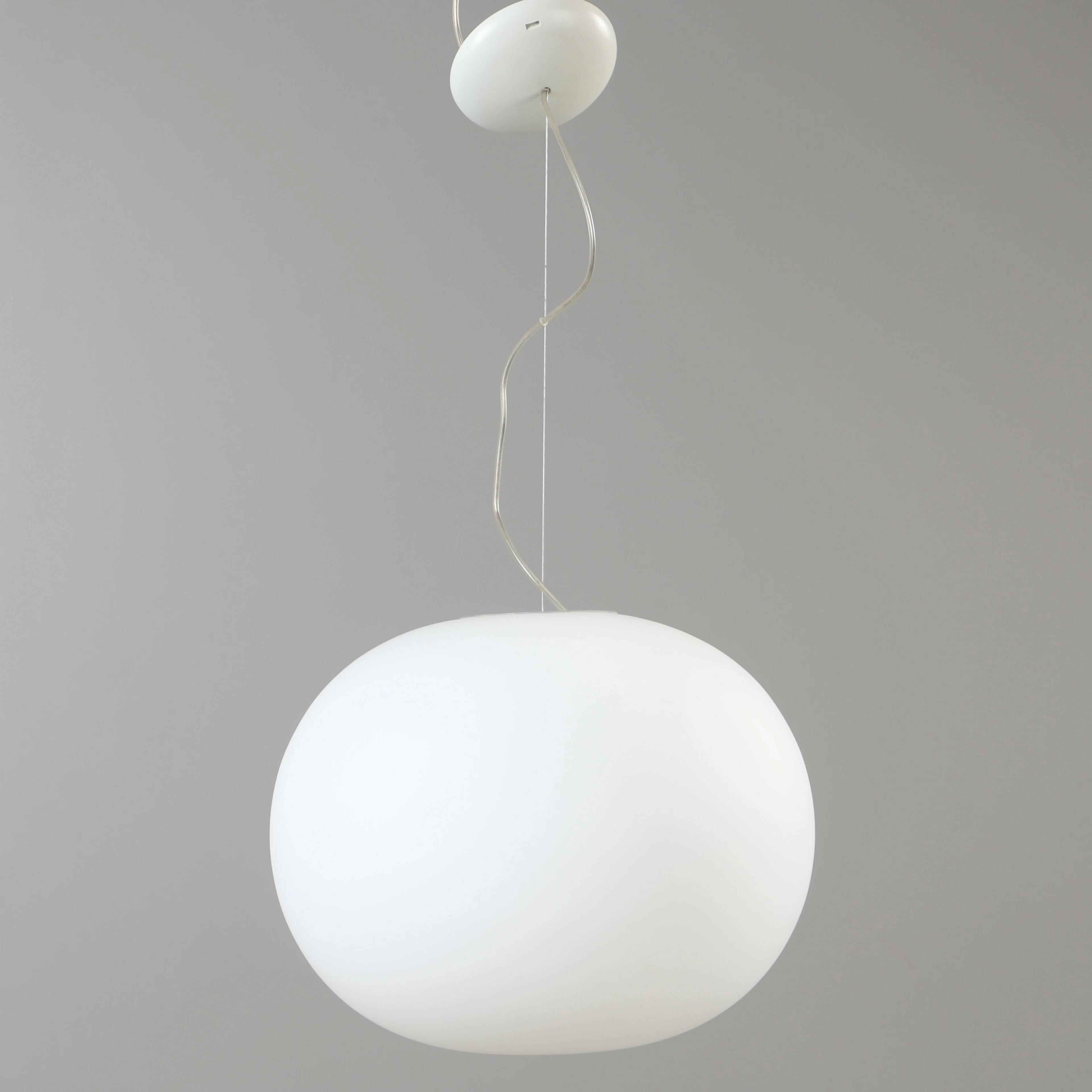 JASPER MORRISON. Taklampa, "Glo-Ball Suspension", Flos.