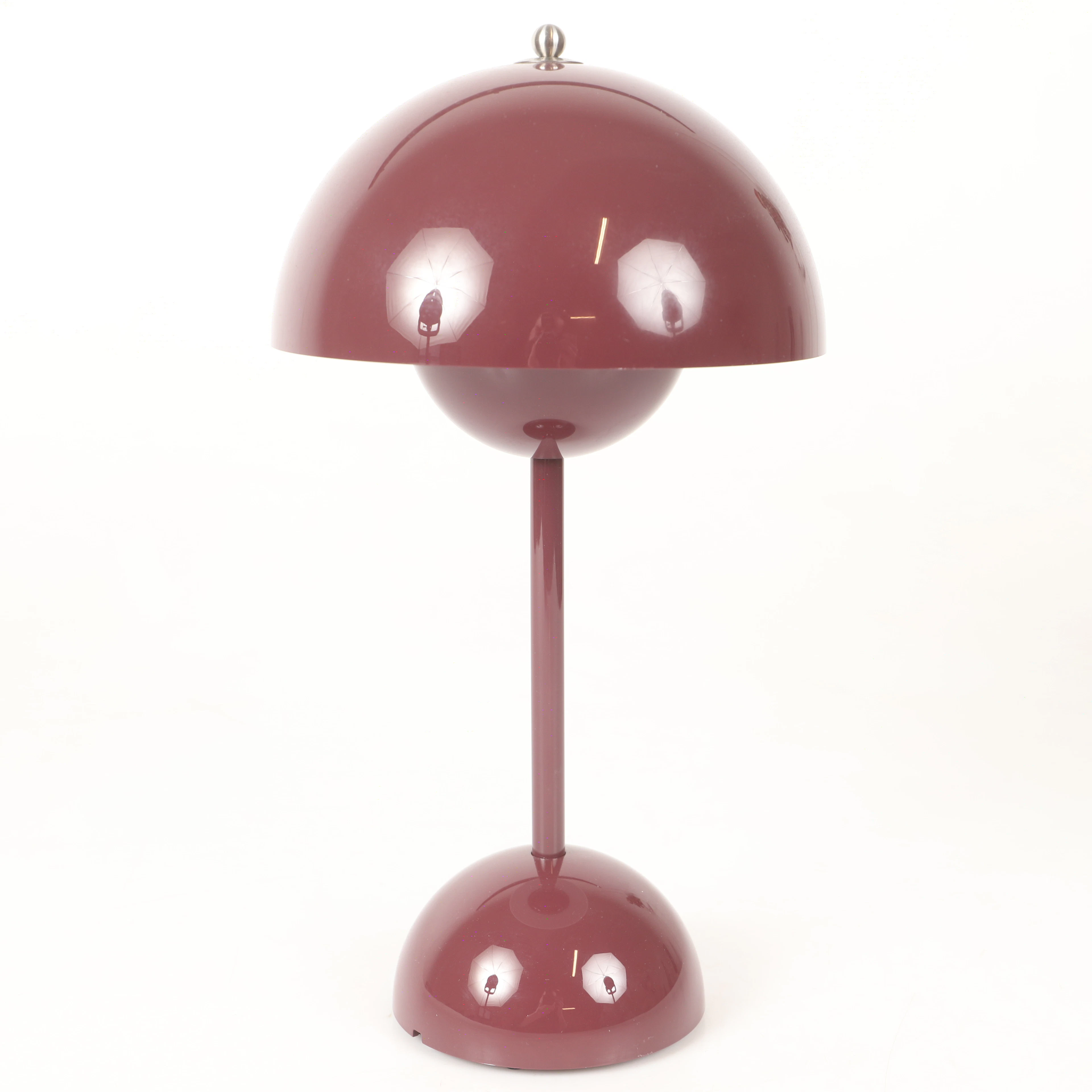 VERNER PANTON. Bordslampa, "Flowerpot'', för &Tradition, Danmark, samtida.