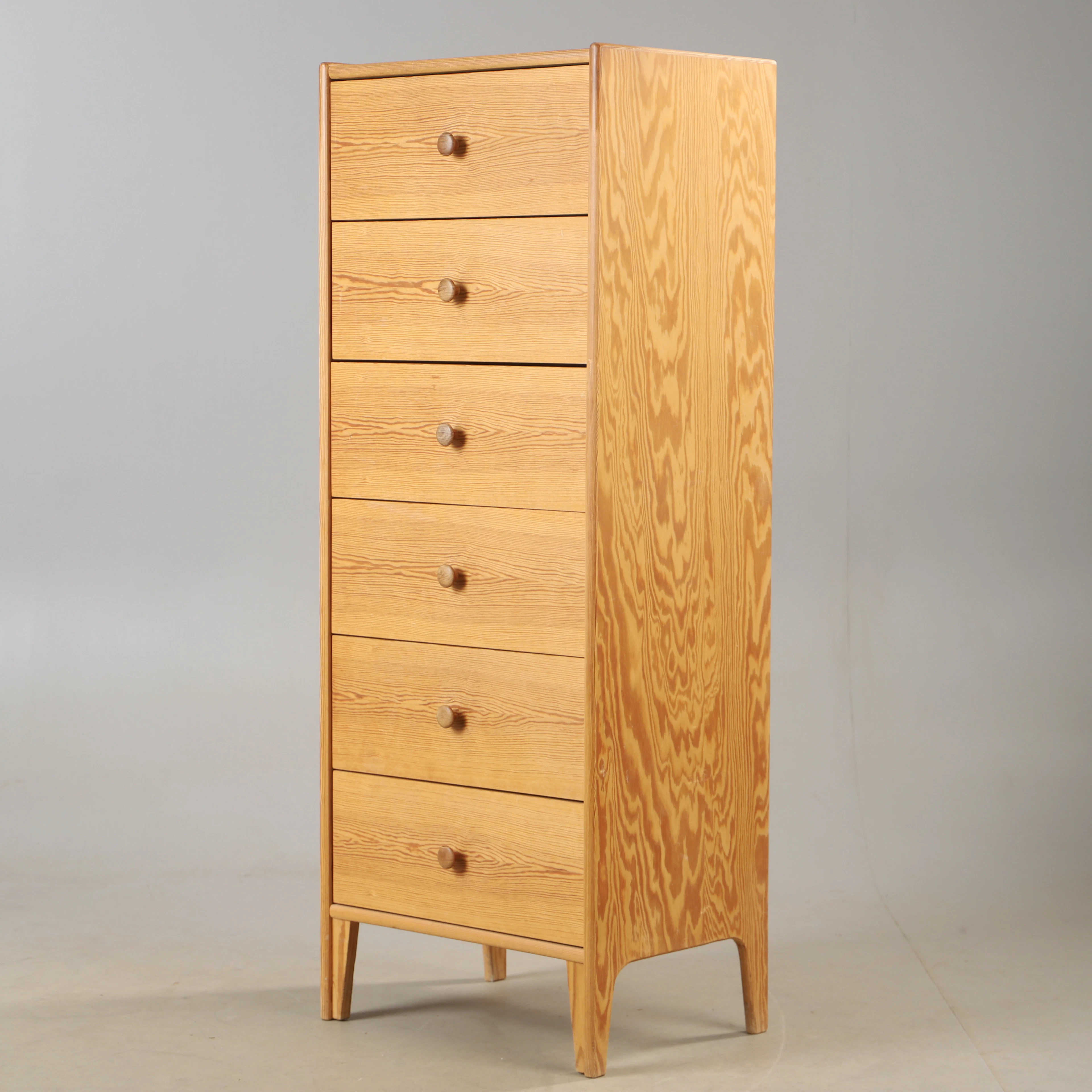 BENGT RUDA. Byrå, 6-lådig, furu, IKEA, 1900-talets andra hälft.