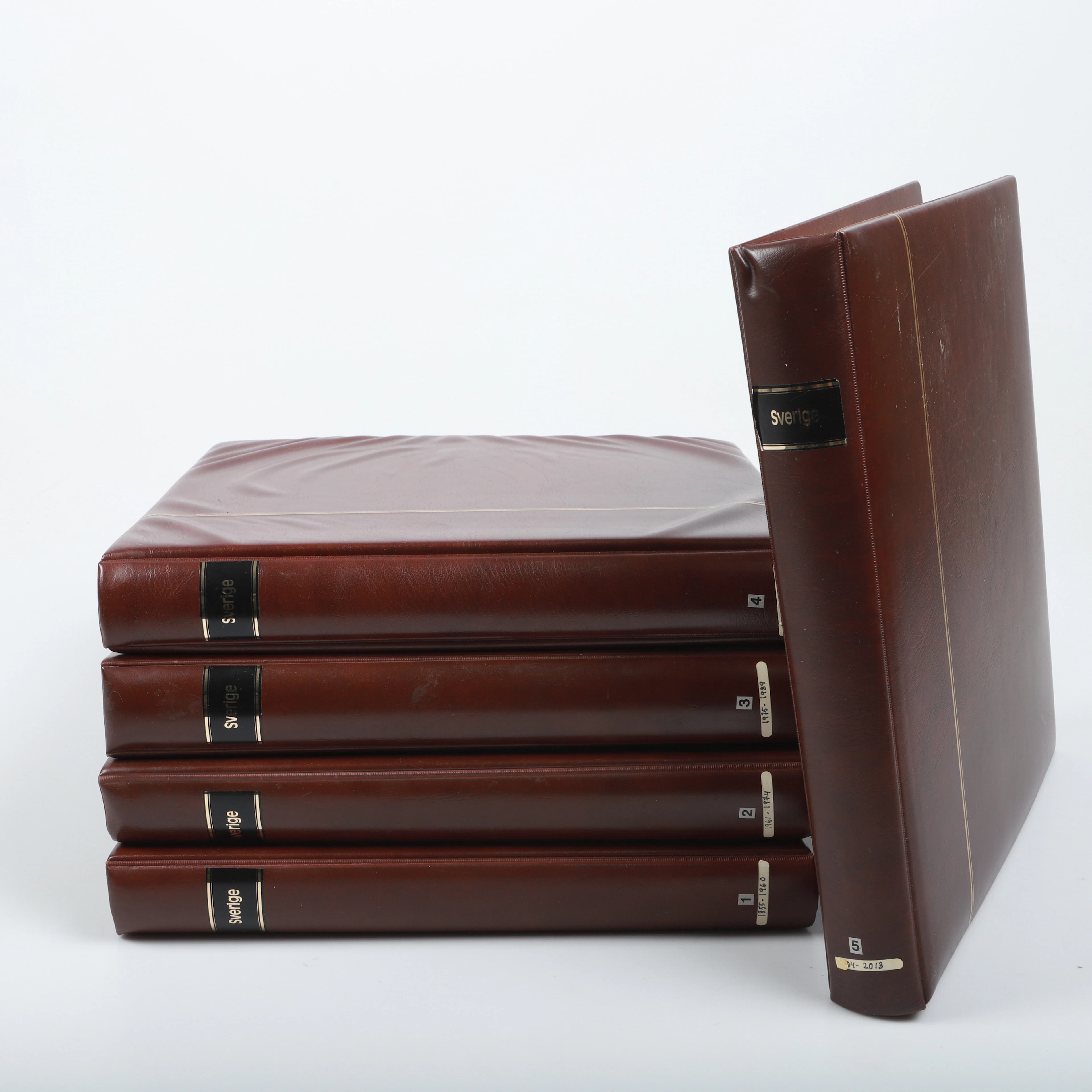 FRIMÄRKSSAMLING, 5 album Safe Dual, 1855-2013, bl. a. 3 Skilling Banco.