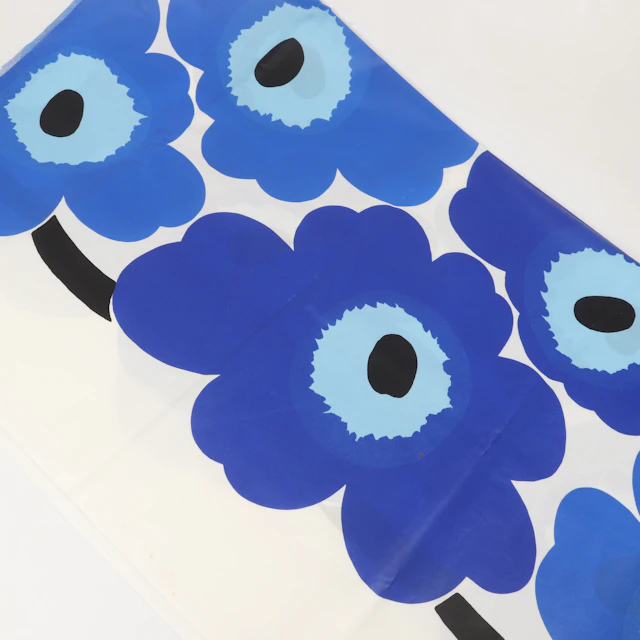 MAIJA ISOLA. Vaxduk, "Unikko", Marimekko, Finland.