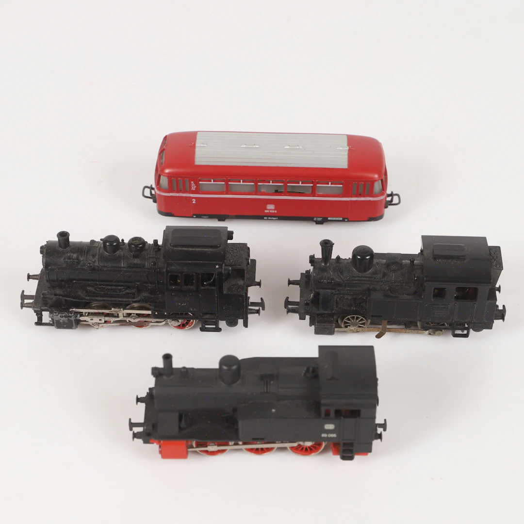 RÄLSBUSS OCH ÅNGLOK, 4 stycken, Märklin, Tyskland.