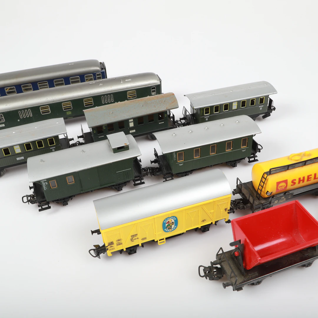 TÅGVAGNAR, 24 stycken, Märklin, 1900-tal.