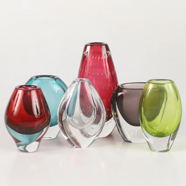 VASER, 6 stycken, färgat glas, 1900-tal.