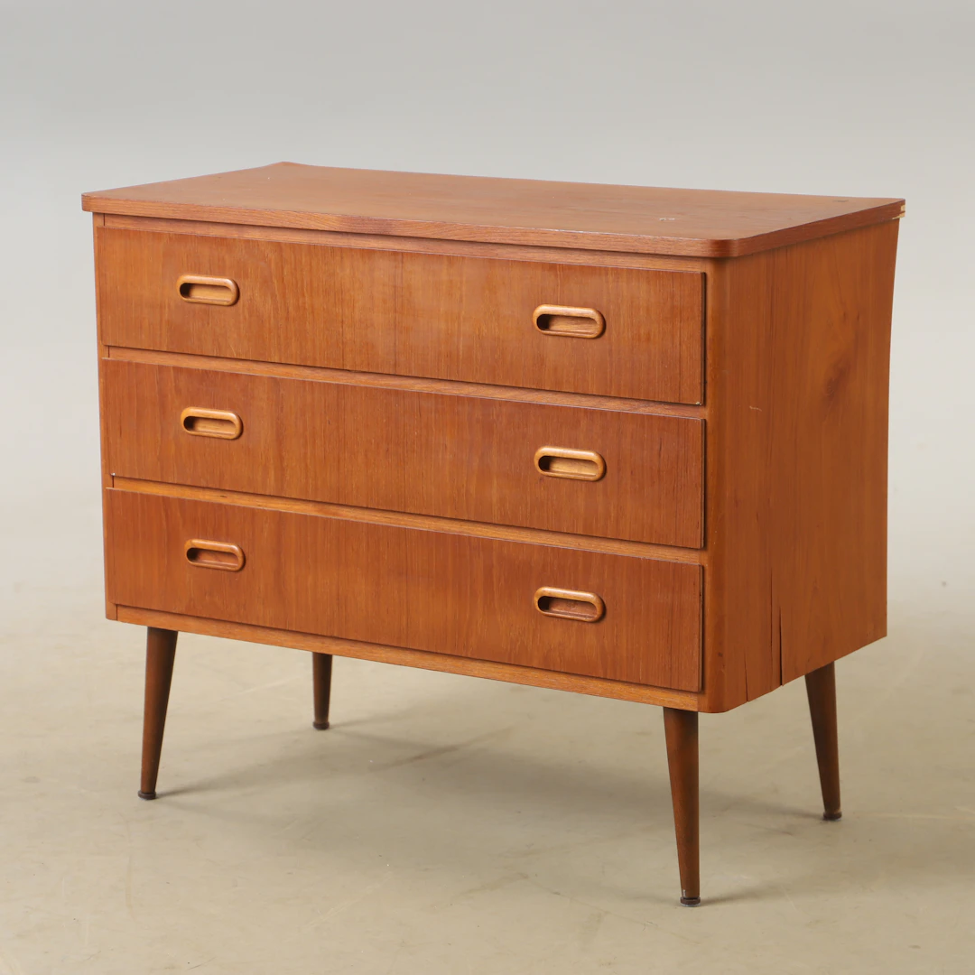 BYRÅ, 3-lådig, teak, 1900-talets mitt.