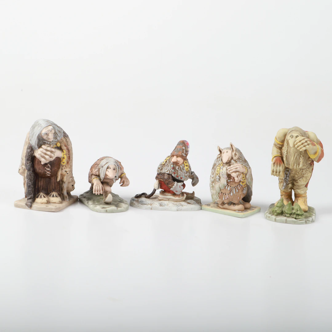 FIGURINER, 5 stycken, efter John Bauer, "I Trollens Värld", biskviporslin