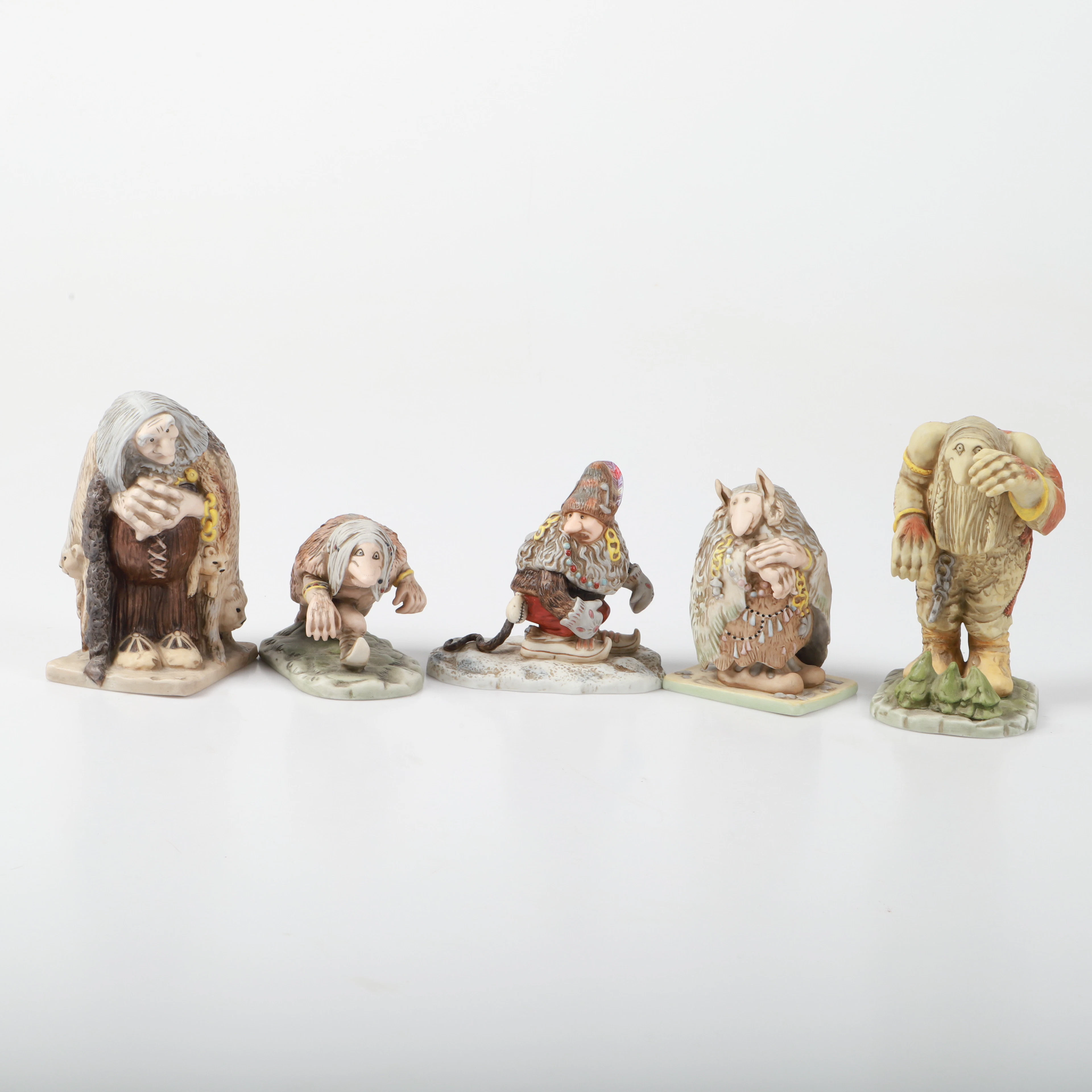 FIGURINER, 5 stycken, efter John Bauer, "I Trollens Värld", biskviporslin