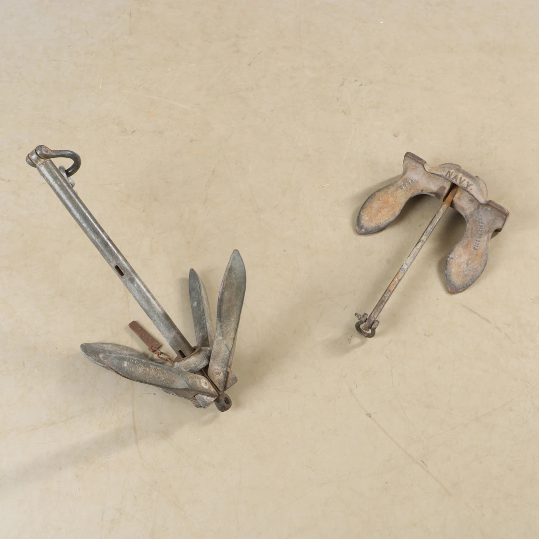 ANKARE, 2 stycken, gjutjärn, 1900/2000-tal.