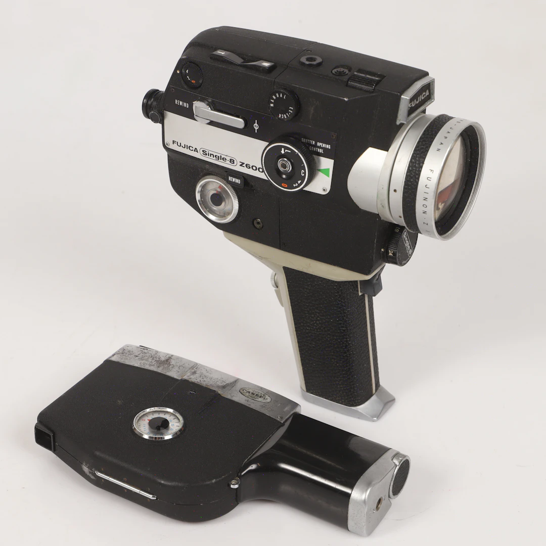 FILMKAMEROR M. M., 2 stycken, Fujica Z600 och Fujica P1.