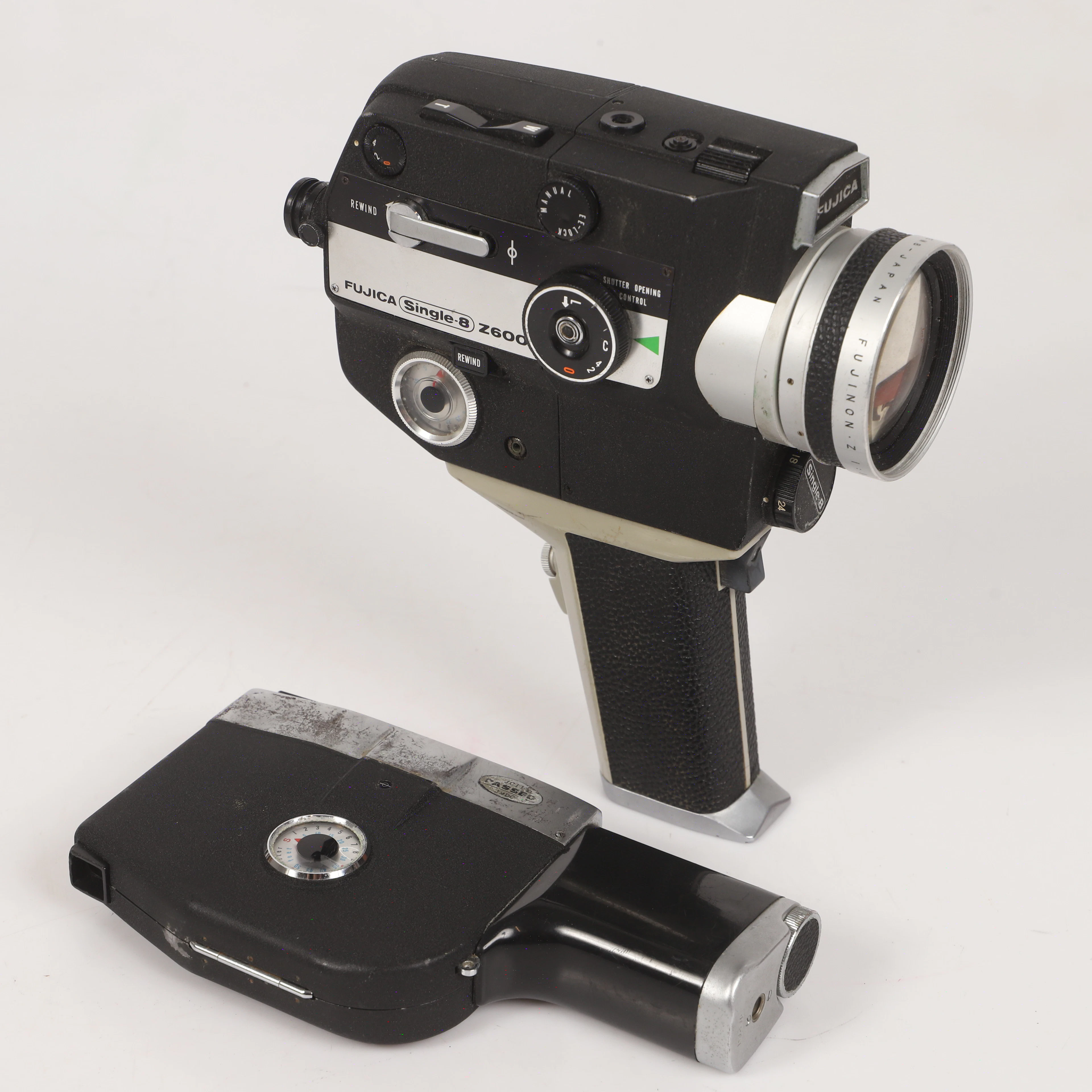 FILMKAMEROR M. M., 2 stycken, Fujica Z600 och Fujica P1.