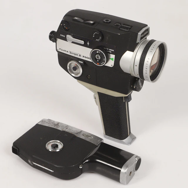 FILMKAMEROR M. M., 2 stycken, Fujica Z600 och Fujica P1.