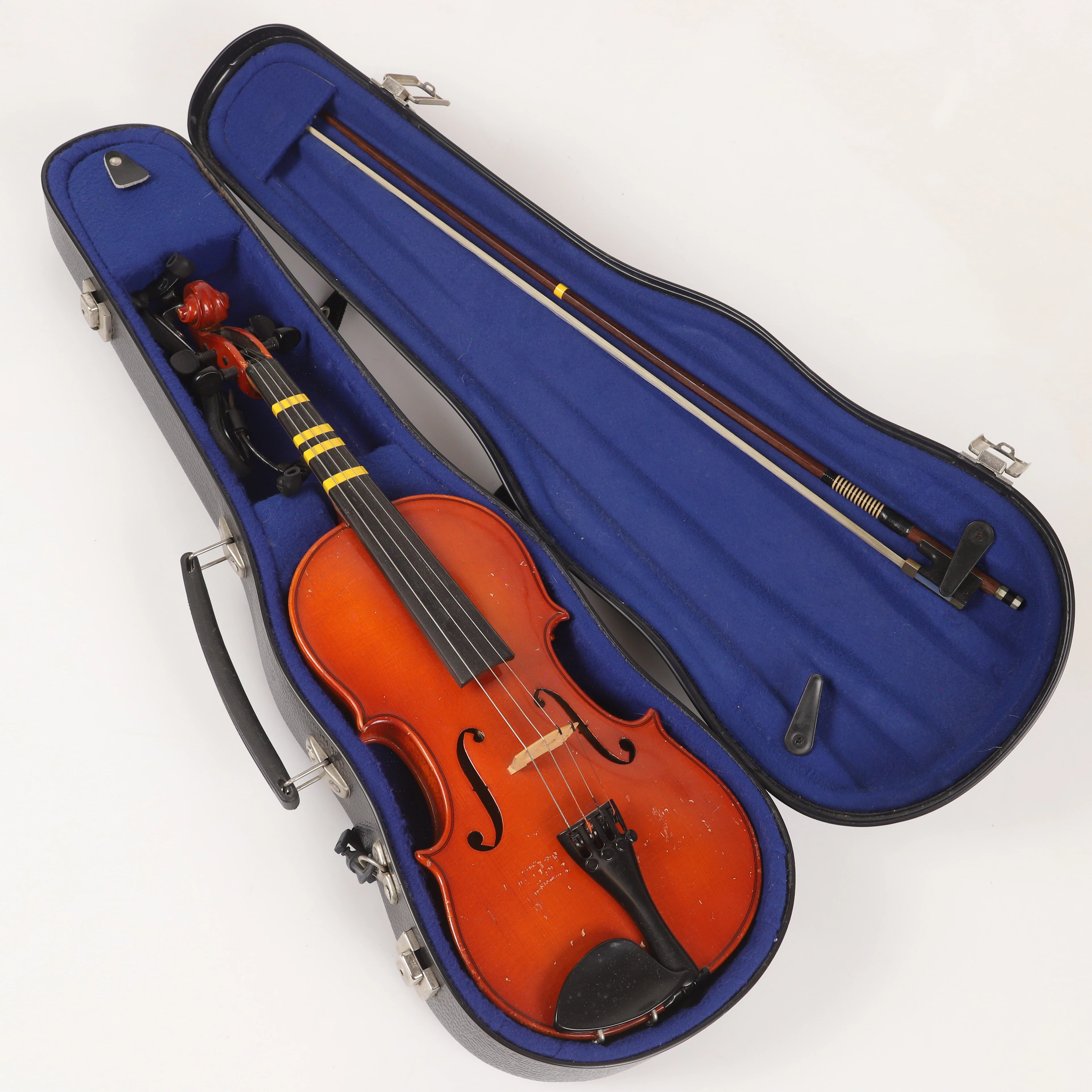 FIOL I LÅDA, märkt Stradivarius, 1900-tal.