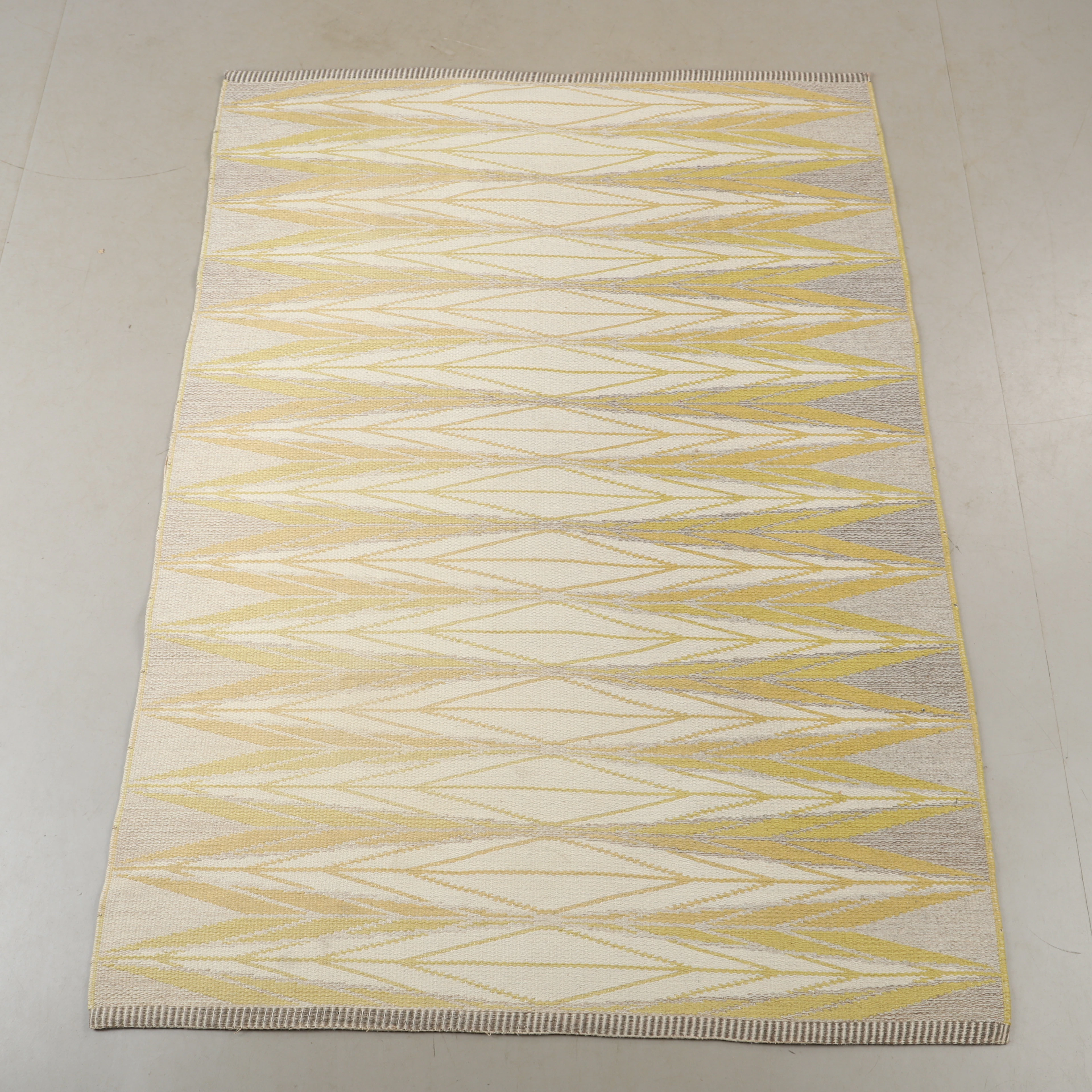 INGRID DESSAU. Matta, "SYLARNA", 206 x 143 cm.